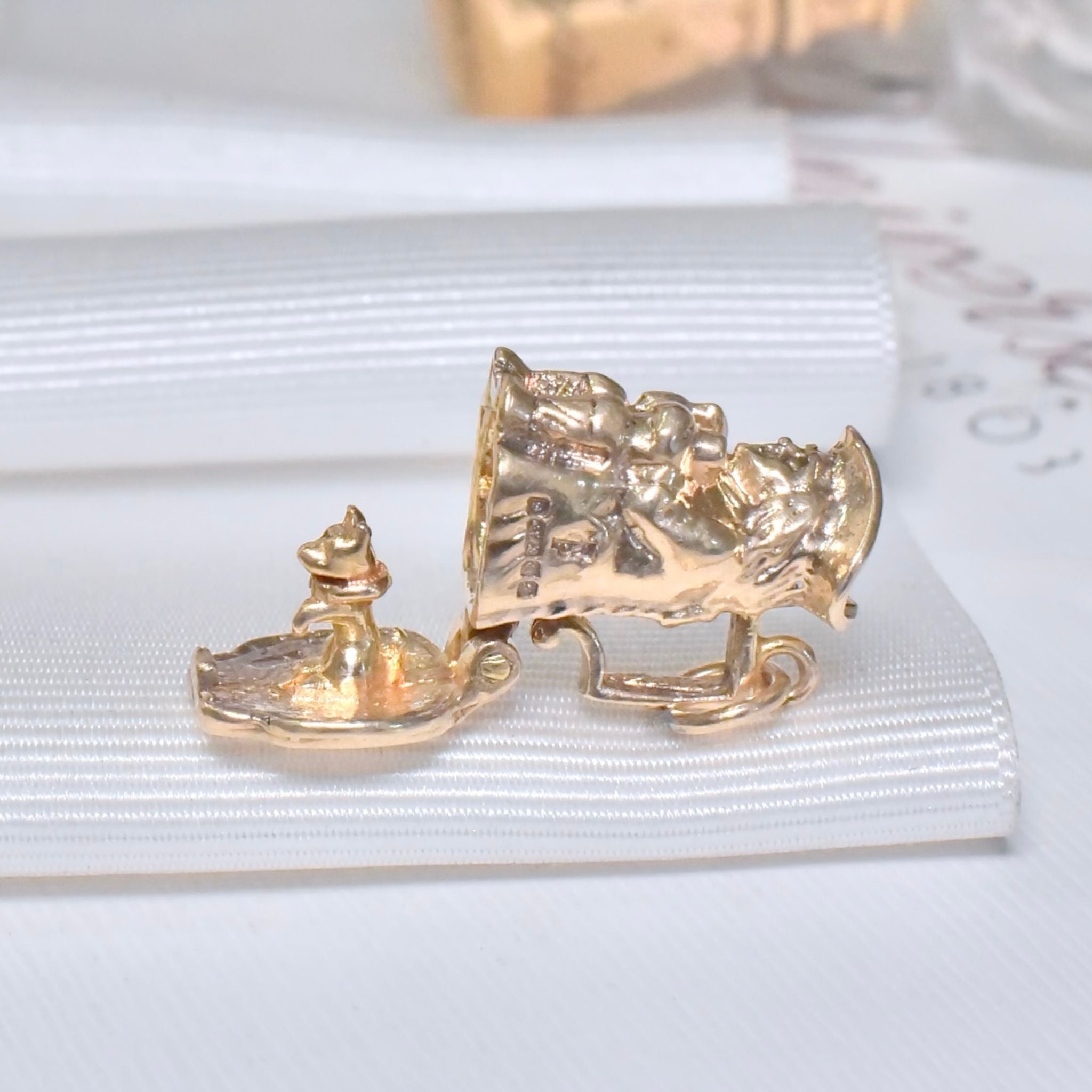 Vintage 9ct Yellow Gold Mechanical ‘Toby Jug’ Charm/Pendant - Birmingham 1967
