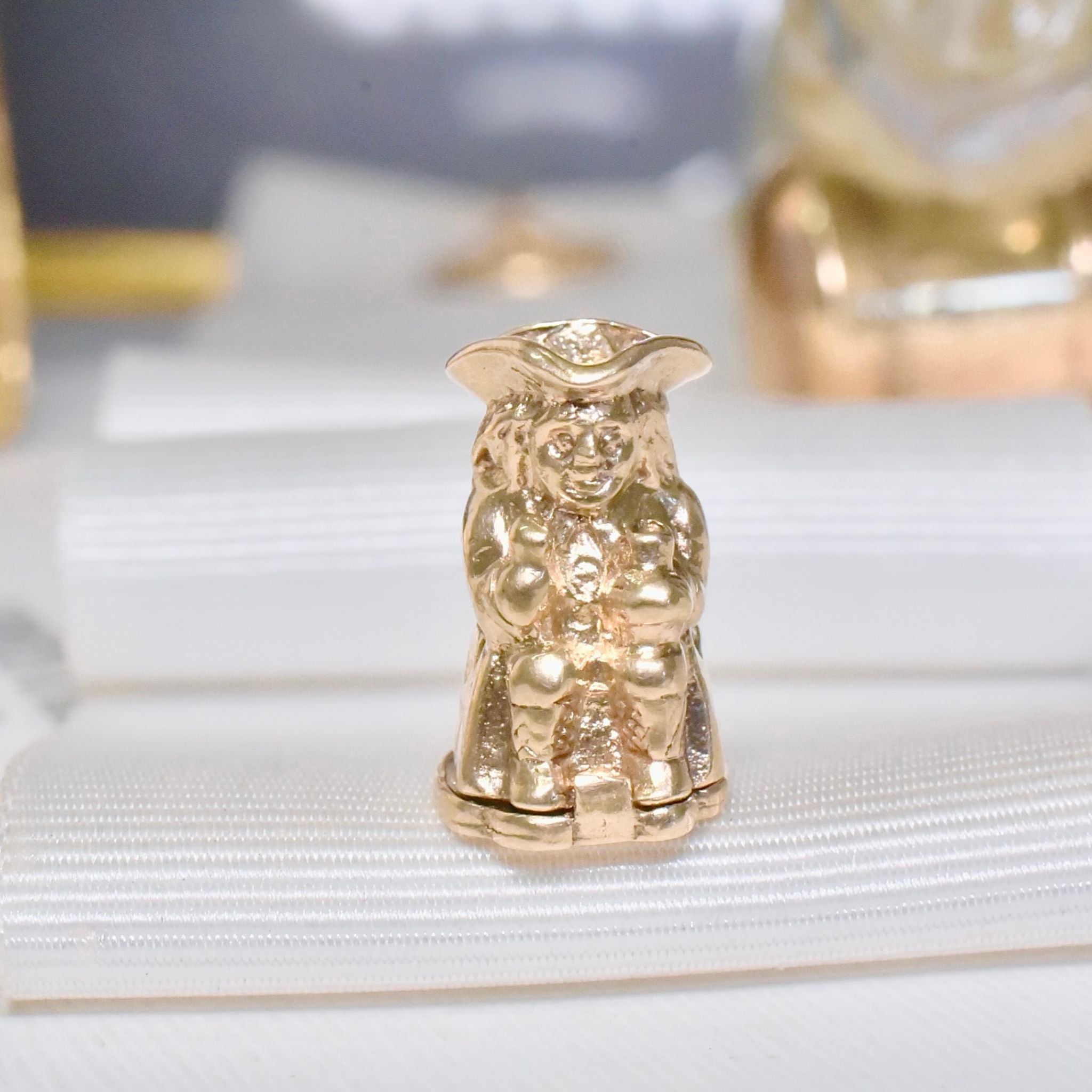 Vintage 9ct Yellow Gold Mechanical ‘Toby Jug’ Charm/Pendant - Birmingham 1967