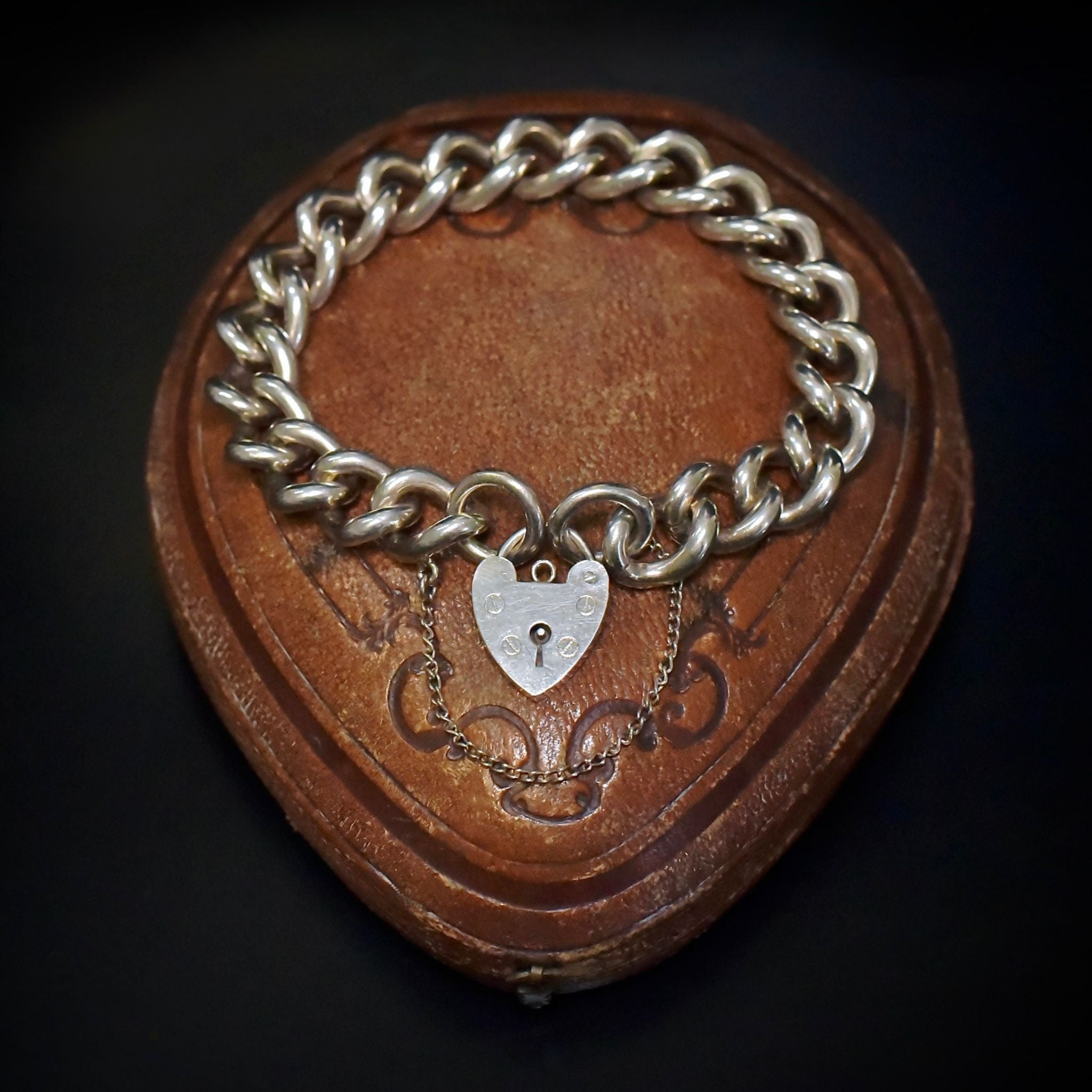 Vintage Sterling Silver Solid Curb-Link Padlock Bracelet - London 1971