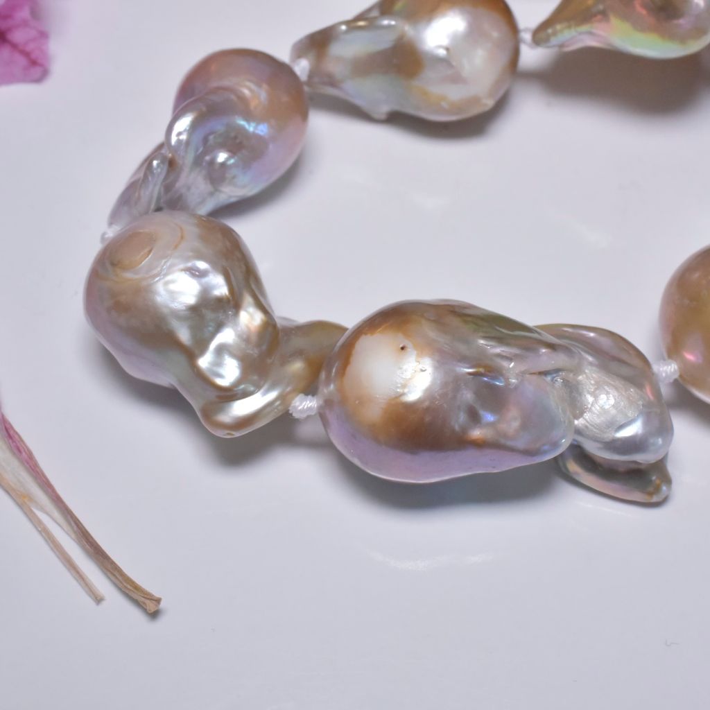 Stunning 9ct Yellow Gold Freshwater Baroque Pearl Necklace 47cm