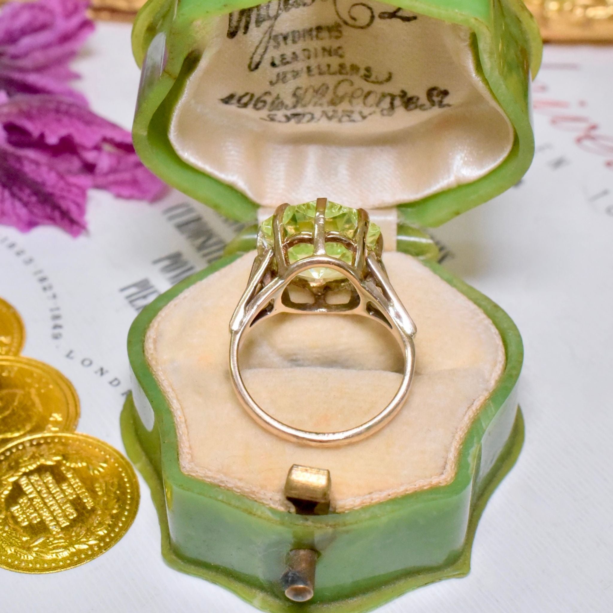 Vintage 9ct Rose Gold ‘Fluorescing’ Synthetic Green Spinel