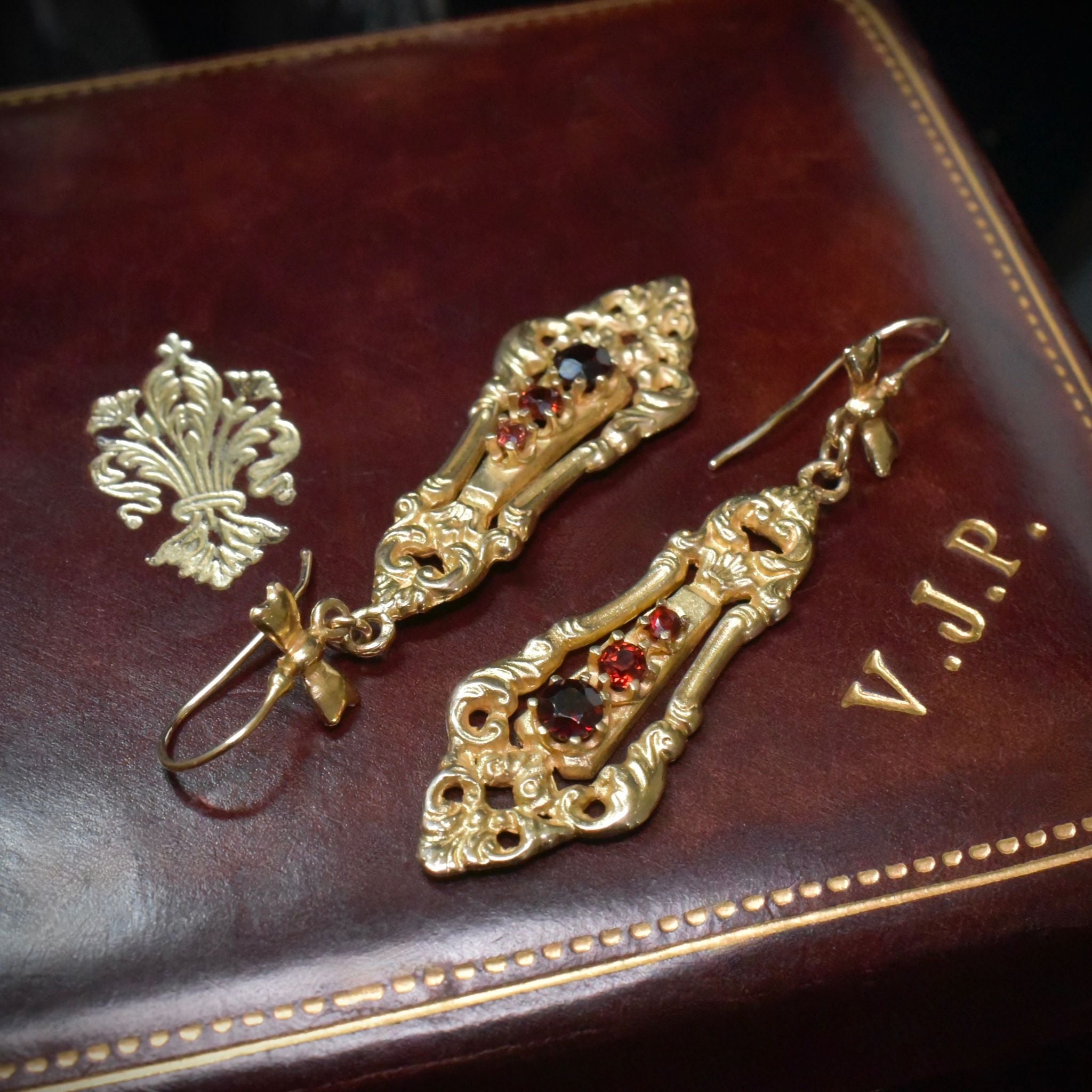 Antique Style Contemporary 9ct Yellow Gold Garnet Drop Earrings