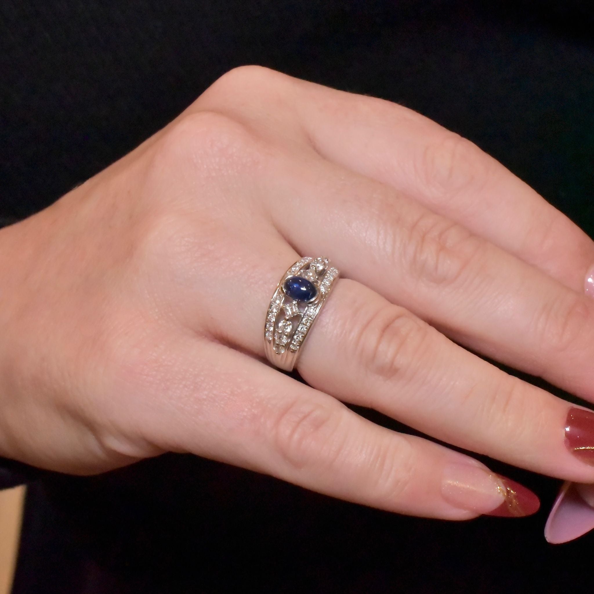 Stunning Solid Platinum Cabochon Sapphire And Asscher-Cut / Brilliant-Cut Diamond Ring