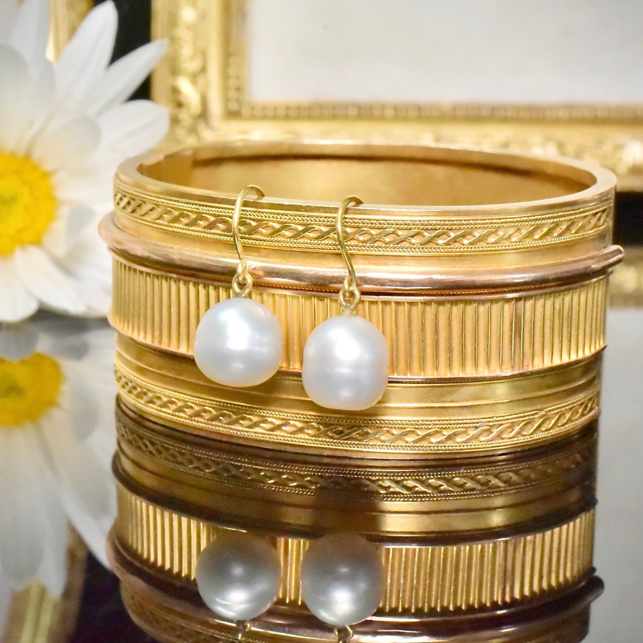Charming 14ct Yellow Gold Freshwater Semi-Baroque Pearl Earrings