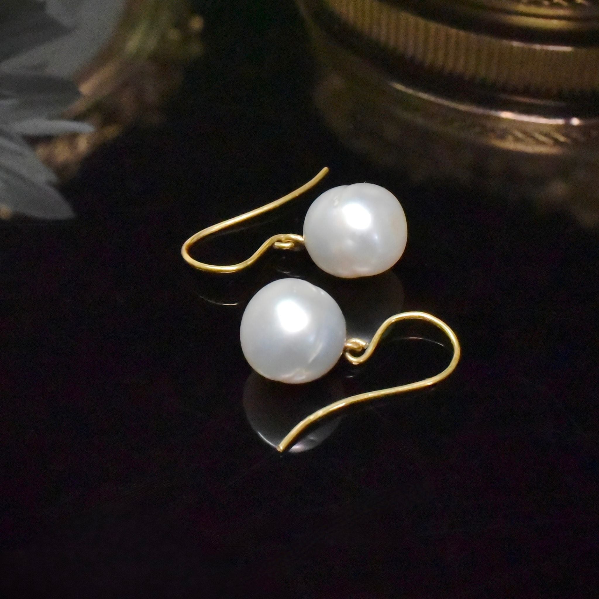 Charming 14ct Yellow Gold Freshwater Semi-Baroque Pearl Earrings