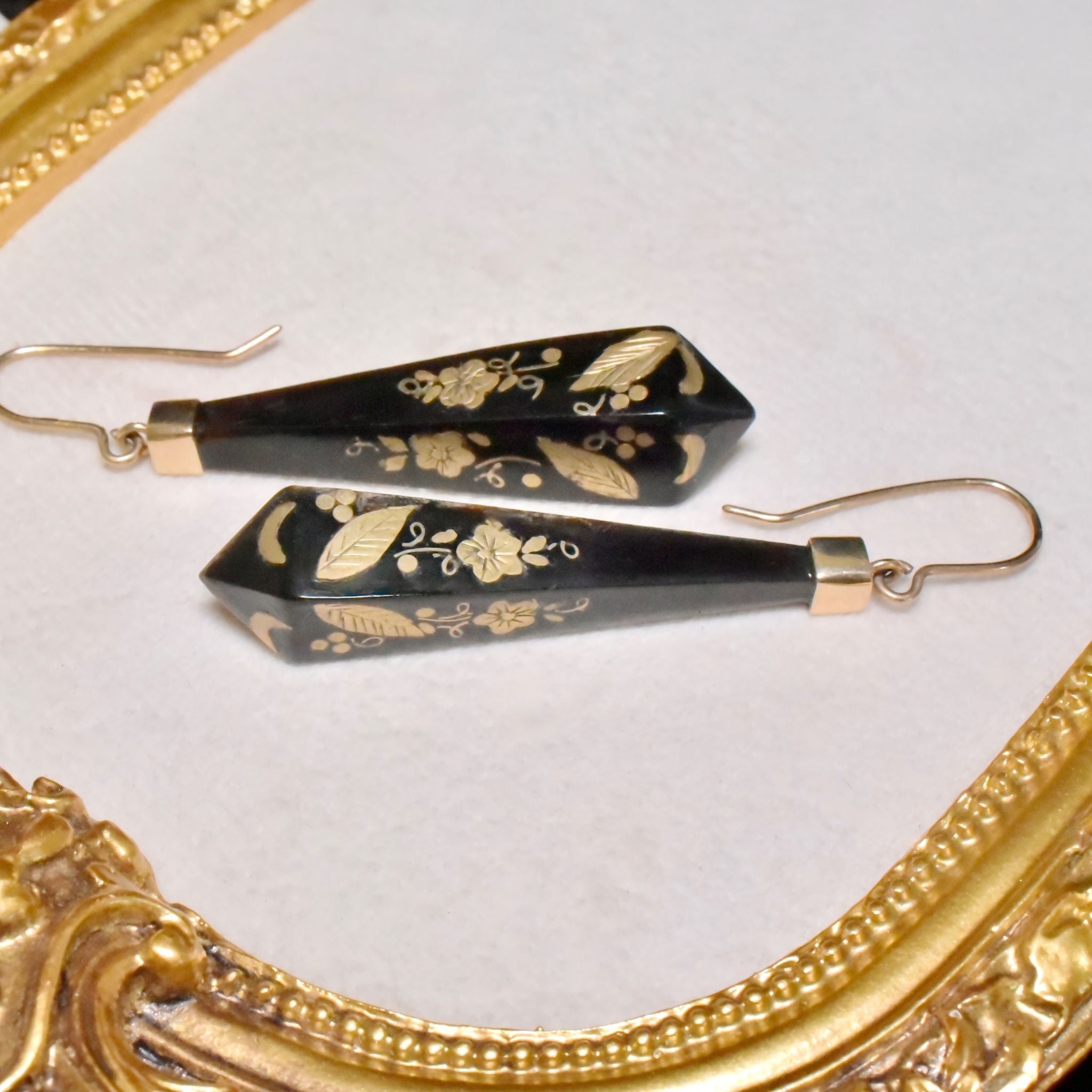 Charming Antique Victorian 9ct Yellow Gold Pique Earrings - Circa 1890-1900