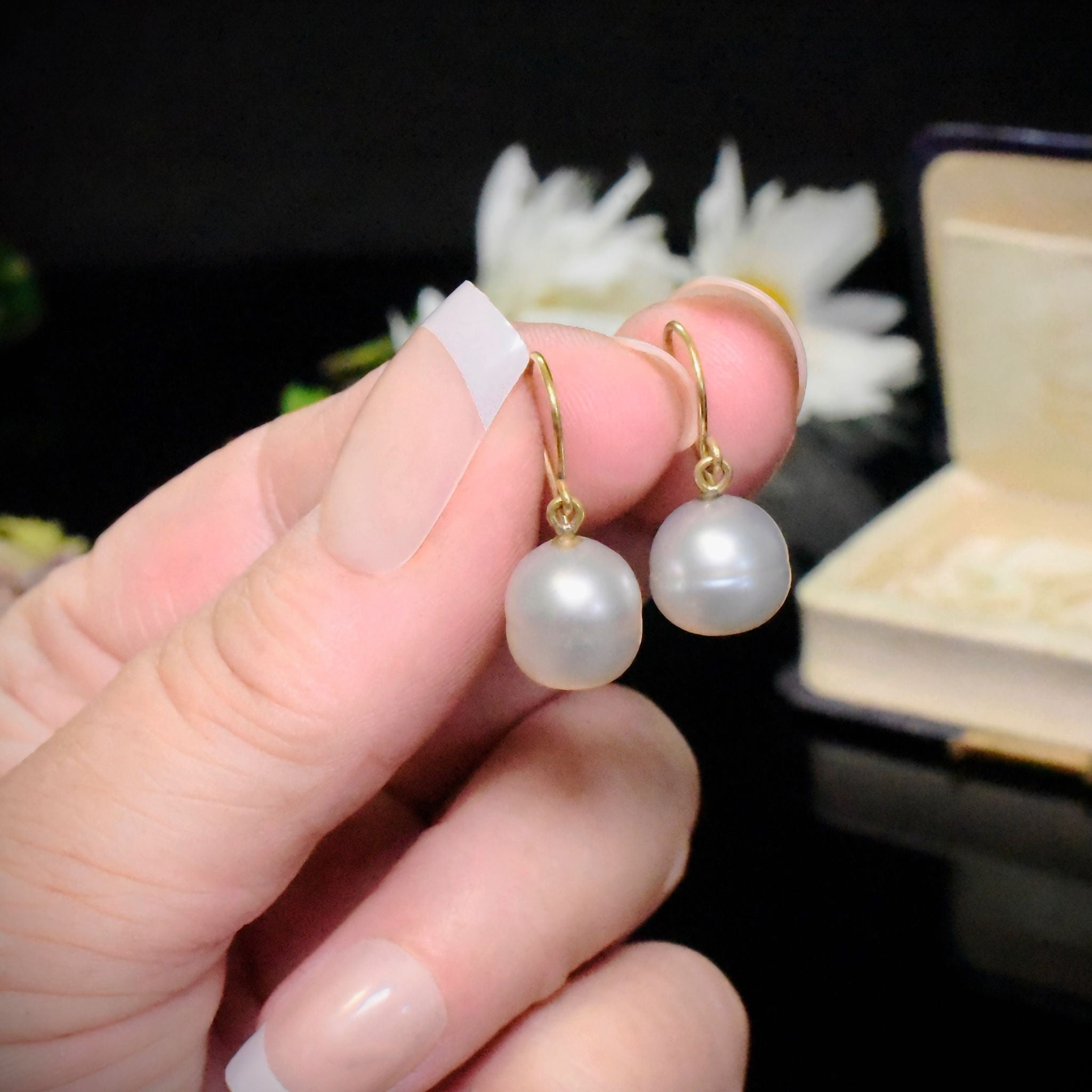 Charming 14ct Yellow Gold Freshwater Semi-Baroque Pearl Earrings