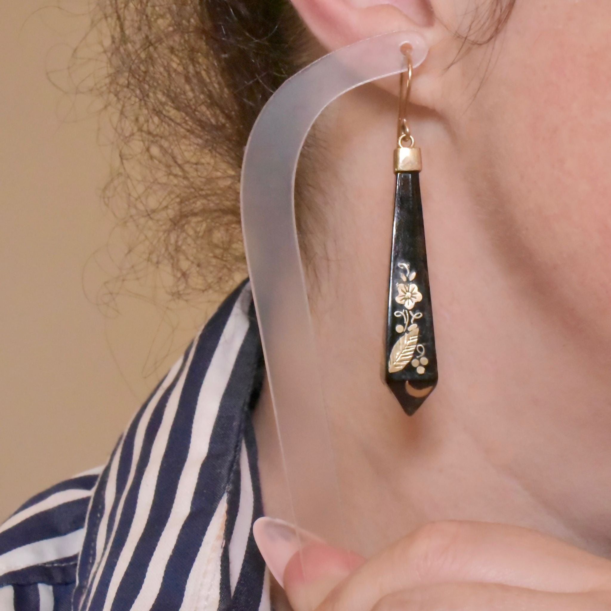 Charming Antique Victorian 9ct Yellow Gold Pique Earrings - Circa 1890-1900