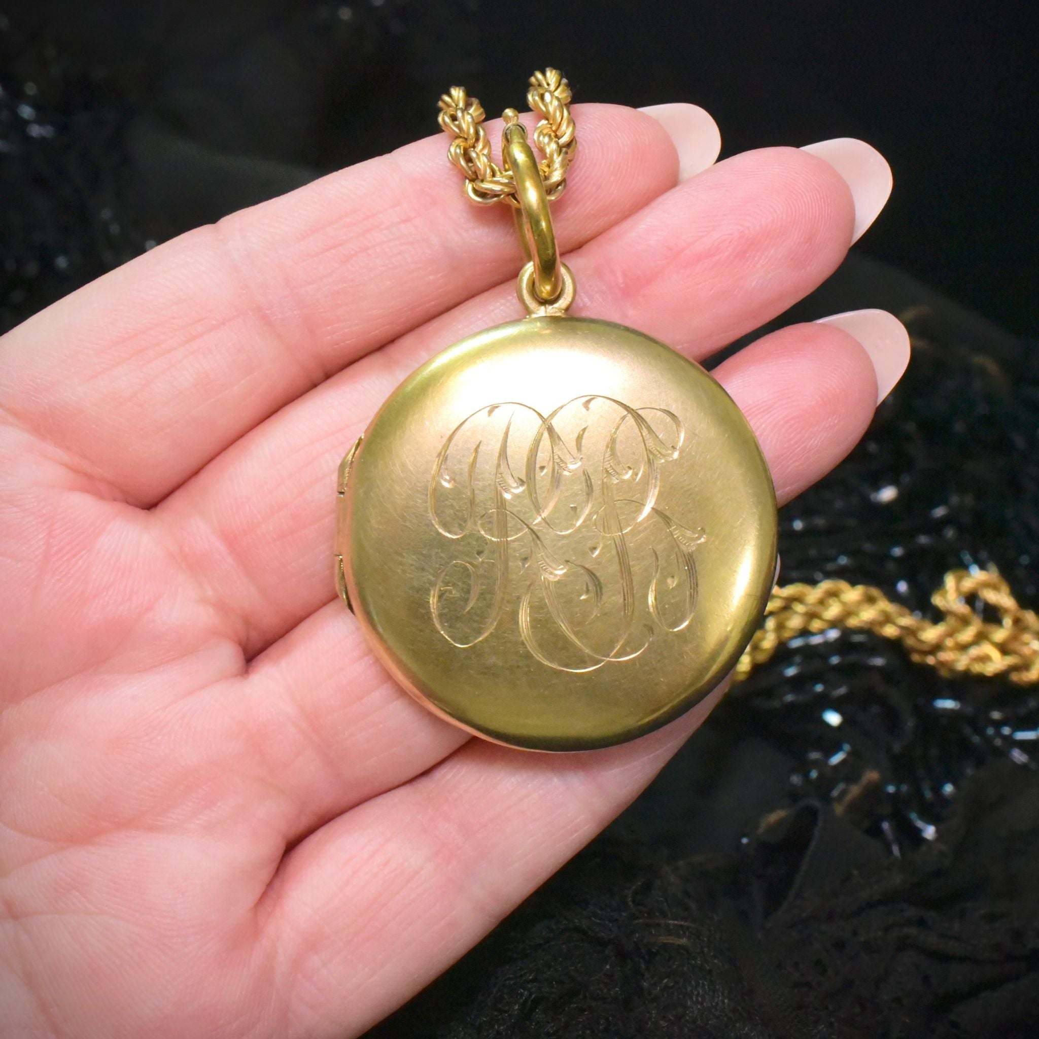 Antique Australian Sterling Silver (Gilt Over) Double Sided Locket By F. J. Mole, Circa 1915-1920