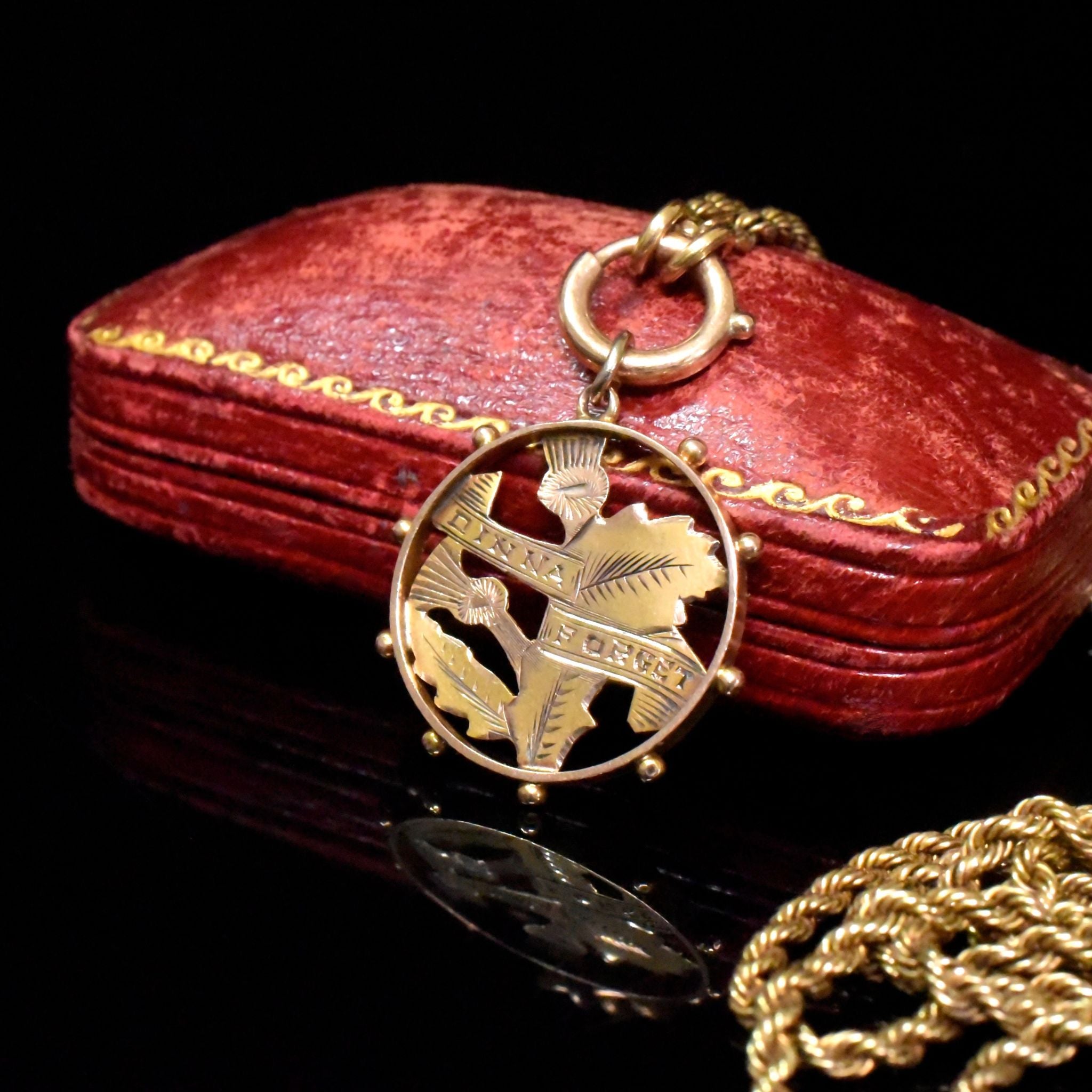 Antique Australian 9ct Rose Gold ‘Dinna Forget’ Pendant Circa 1910