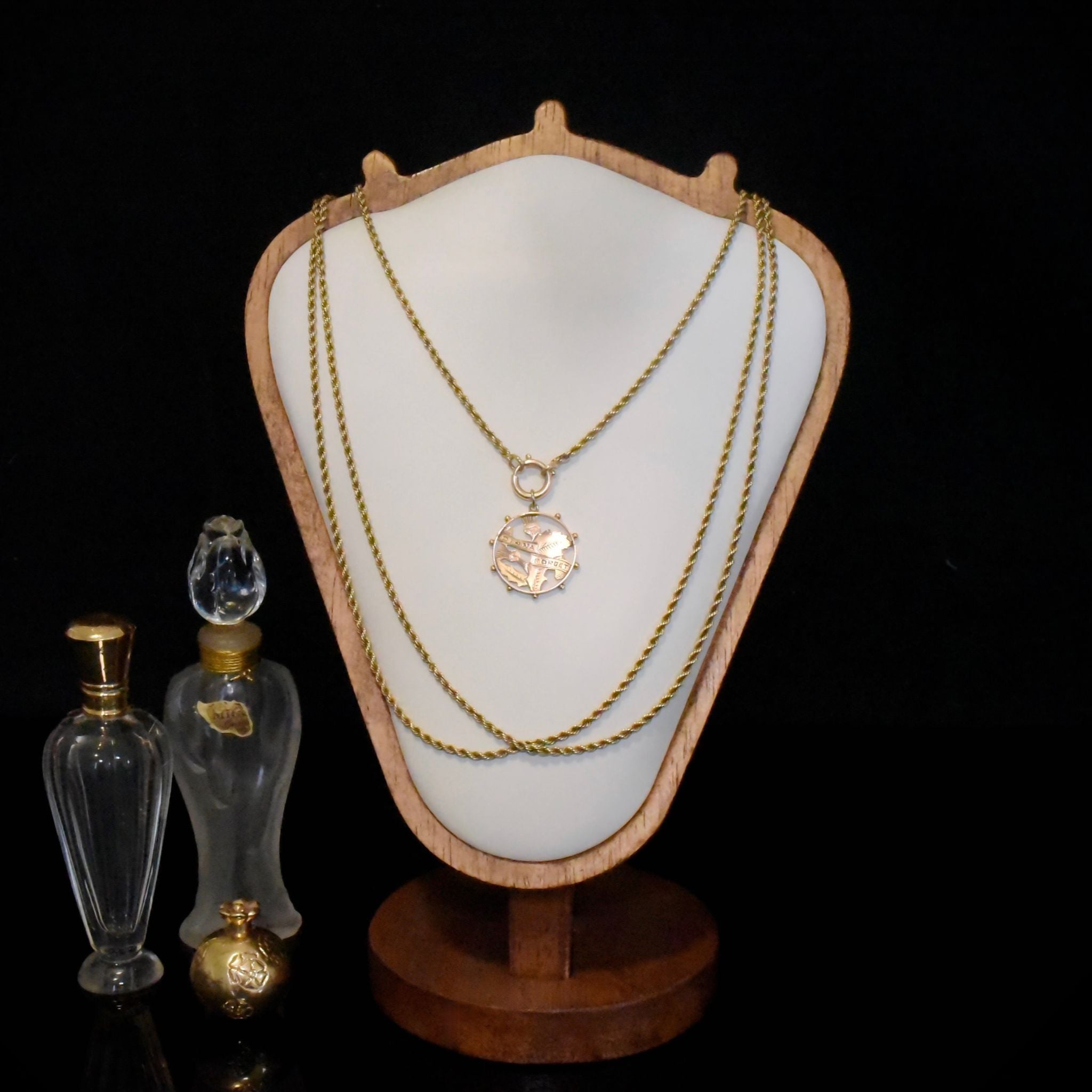 Antique Australian 9ct Rose Gold ‘Dinna Forget’ Pendant Circa 1910