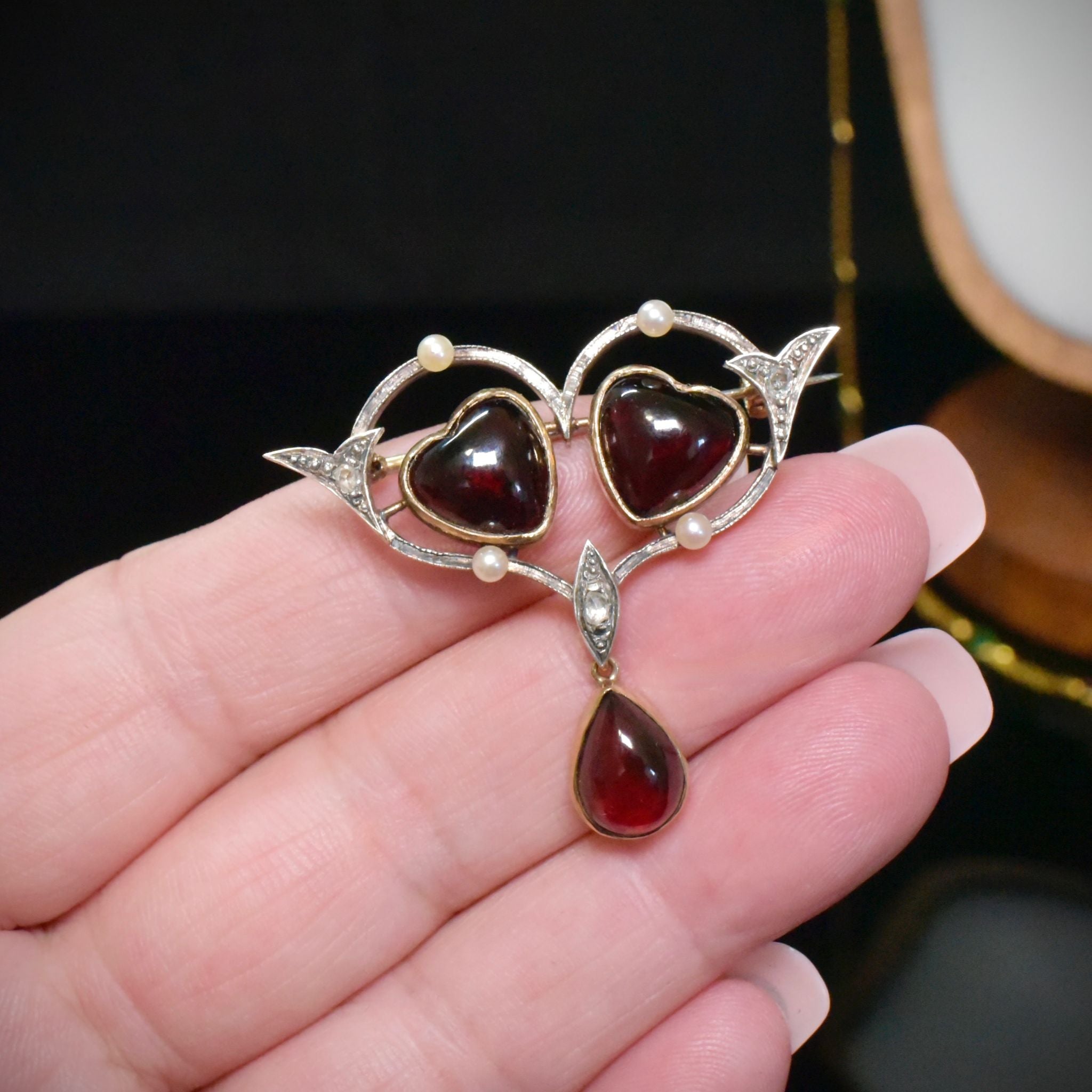 Superb Antique 9ct Yellow Gold Almandine Garnet, Diamond & Pearl ‘Heart’ Brooch