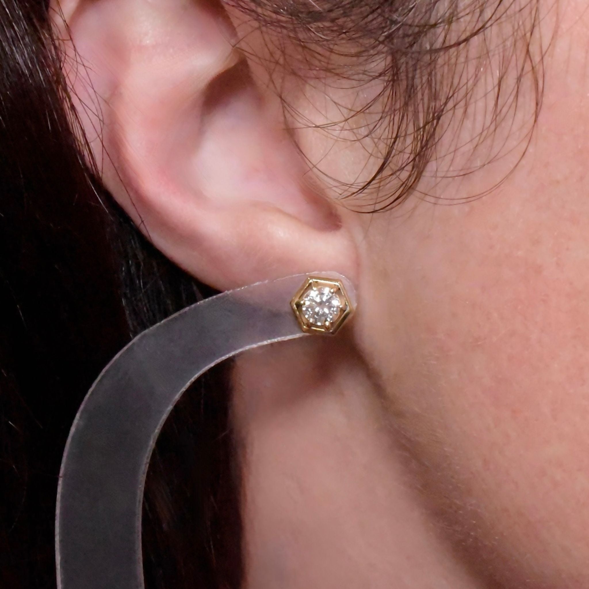 Charming 18ct Yellow Gold Diamond Stud Earrings - 0.57ct