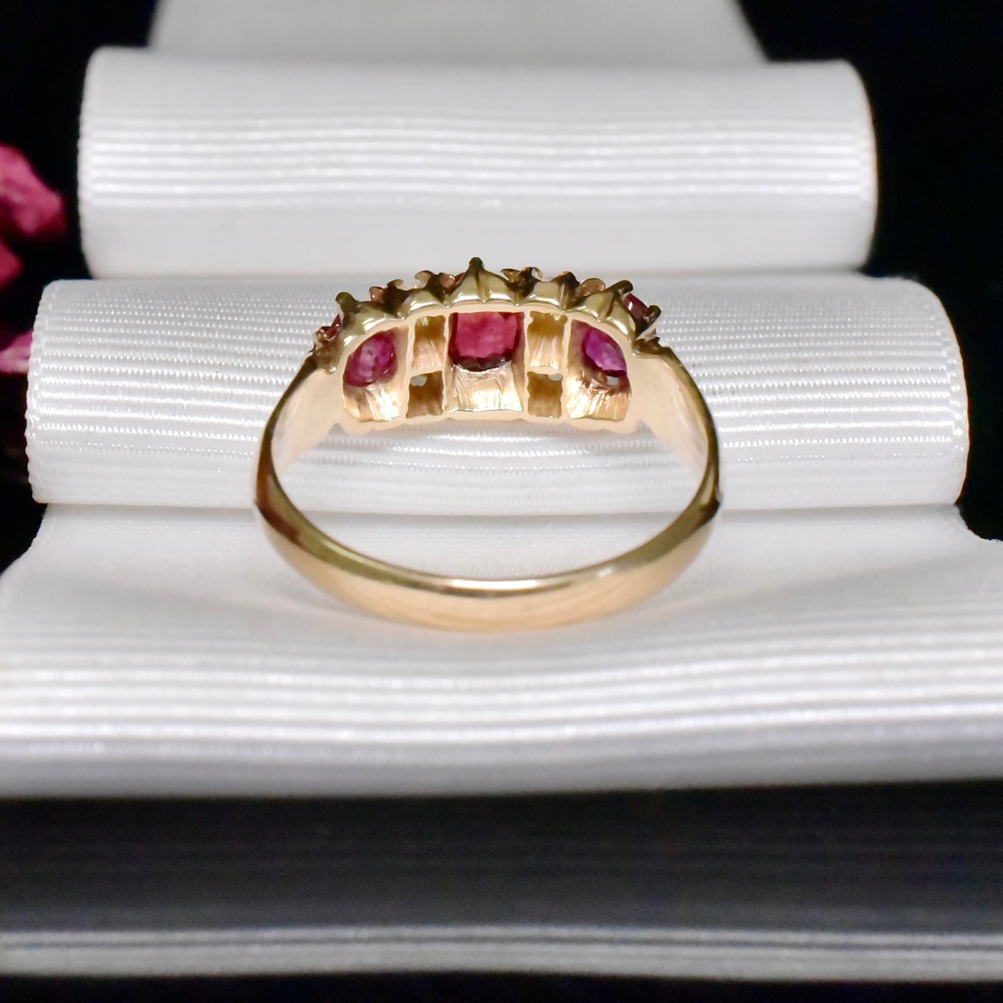 Antique Australian 15ct Yellow Gold Garnet And Ruby And Rose-Cut Diamond Ring