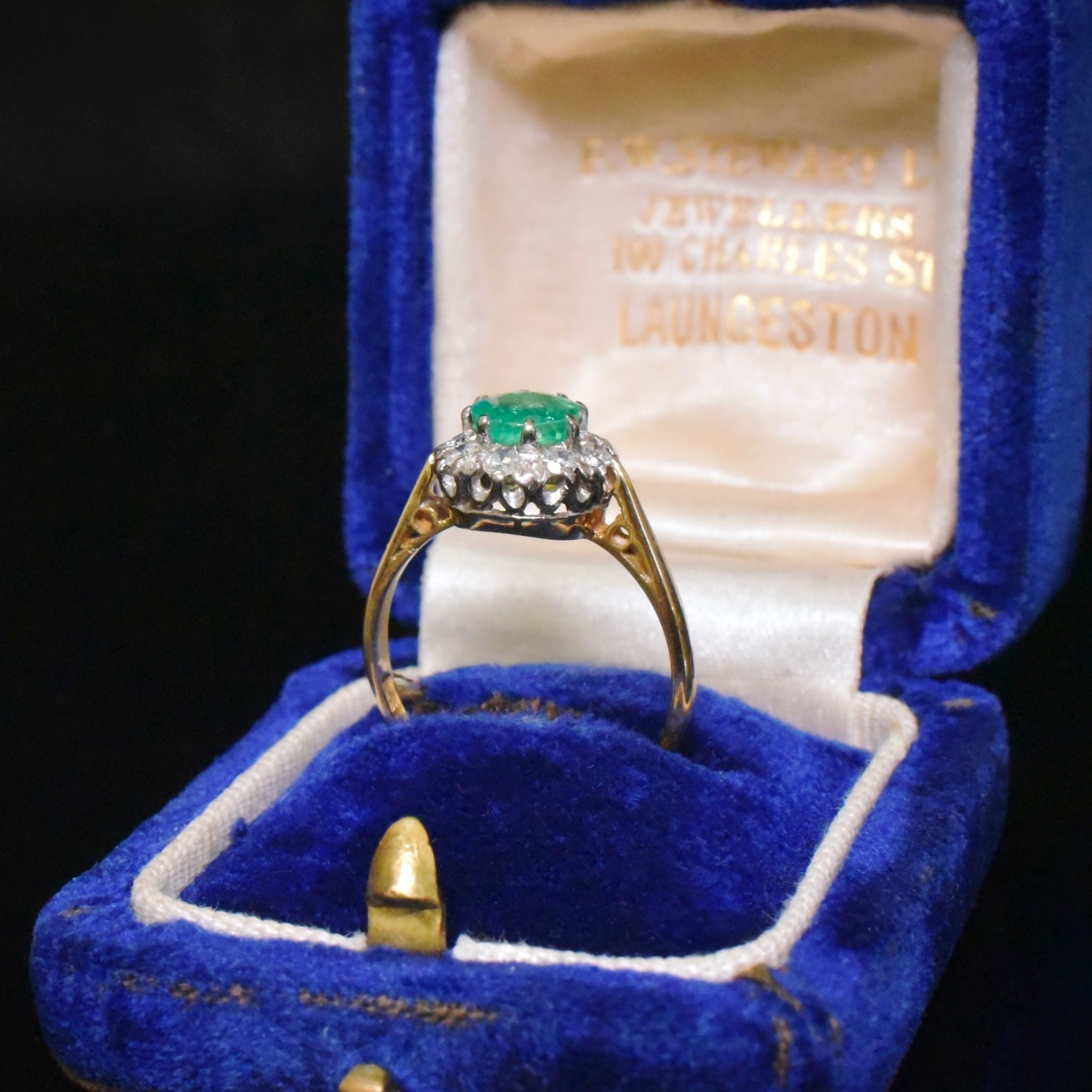 Antique Edwardian 18ct Yellow Gold Emerald And Diamond ‘Daisy’ Halo Ring
