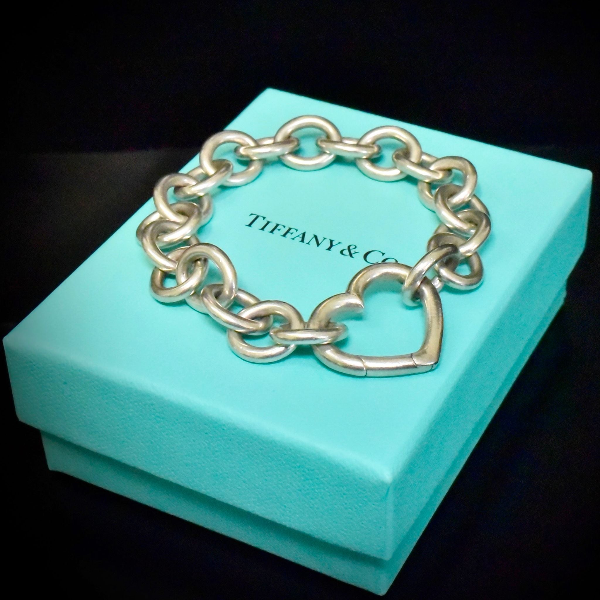 Gorgeous Genuine Tiffany & Co. Sterling Silver ‘Heart Clasp’ Bracelet - Pouch And Box Included