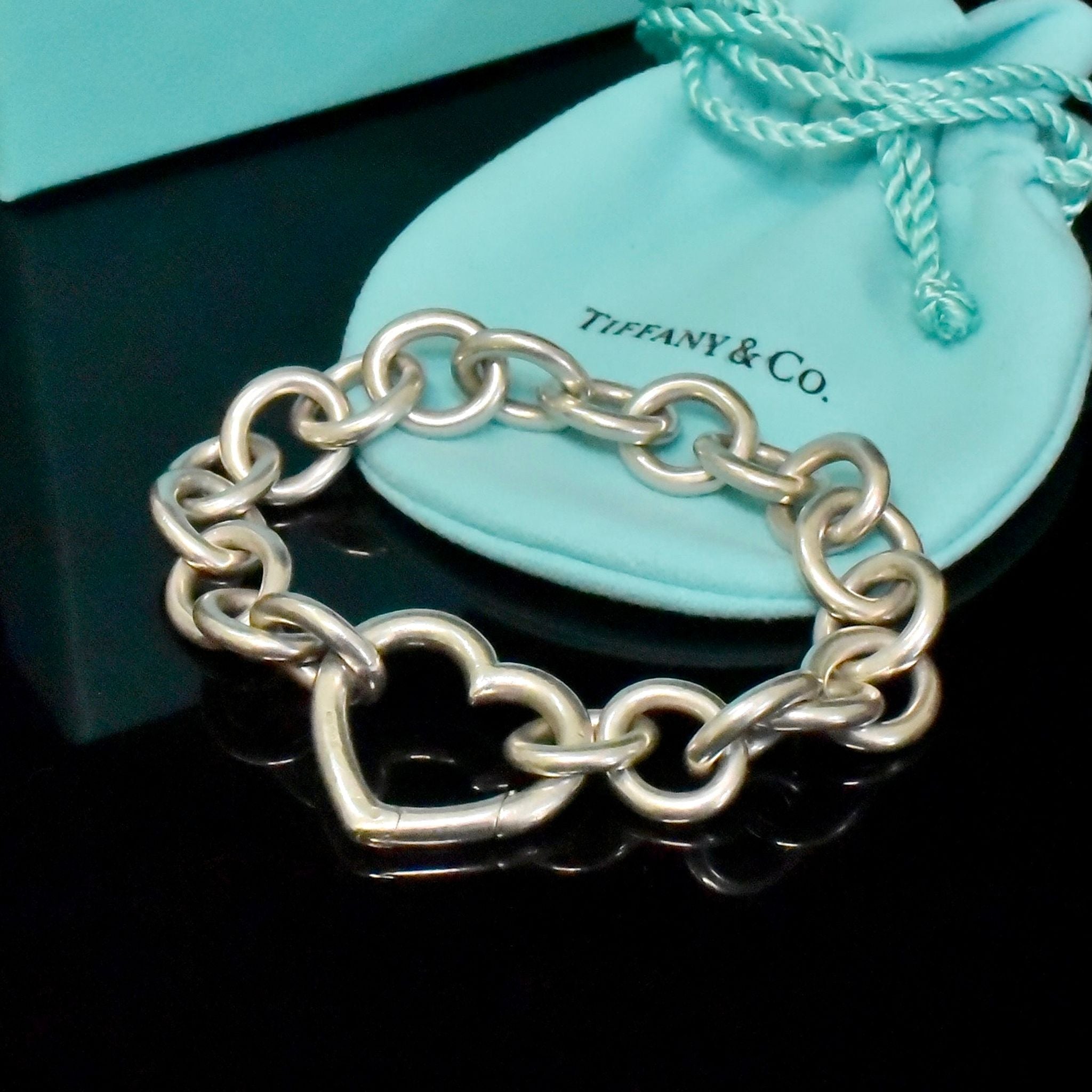 Gorgeous Genuine Tiffany & Co. Sterling Silver ‘Heart Clasp’ Bracelet - Pouch And Box Included