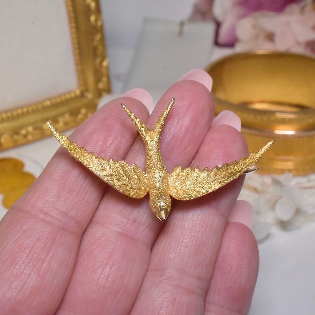 Antique Victorian Edwardian 15ct Yellow Gold ‘Dove’ Brooch - Circa 1890-1910