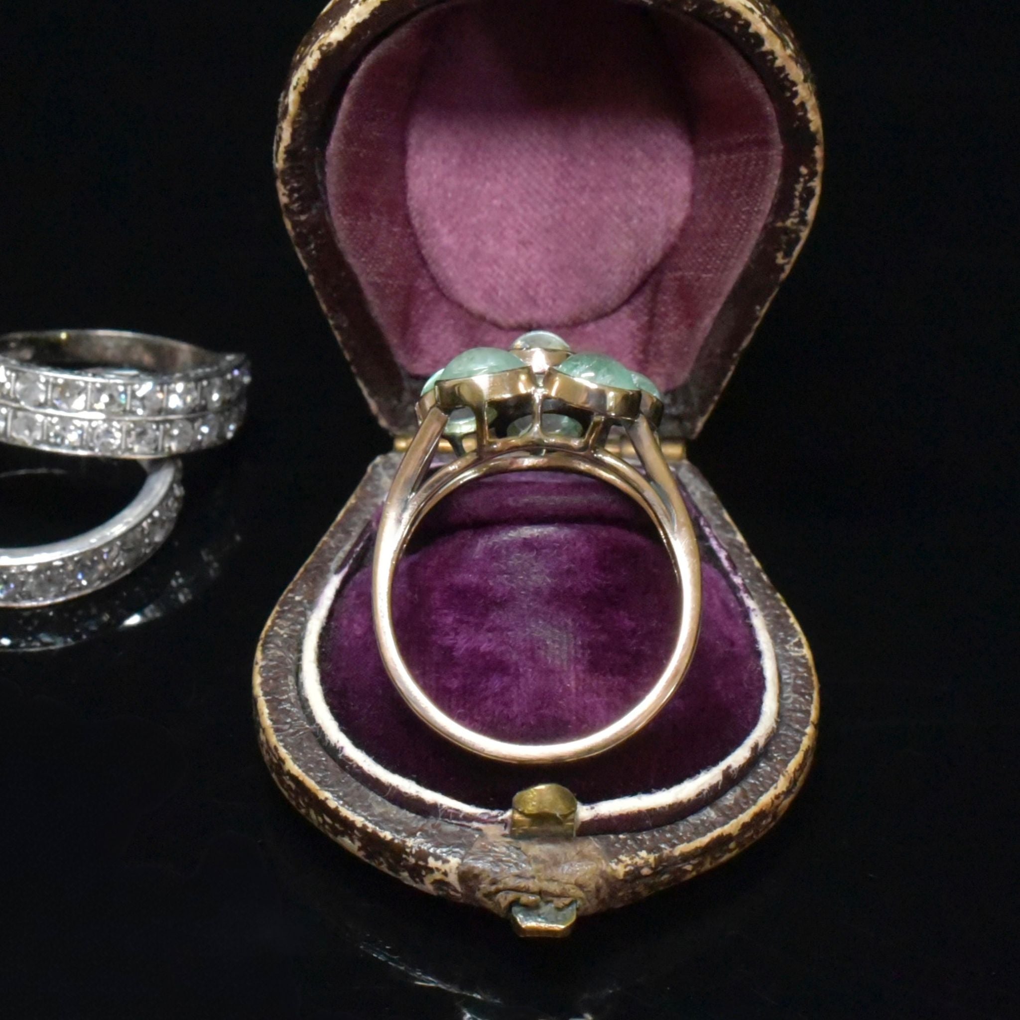 Vintage 10ct Yellow Gold And Emerald Daisy Halo Ring