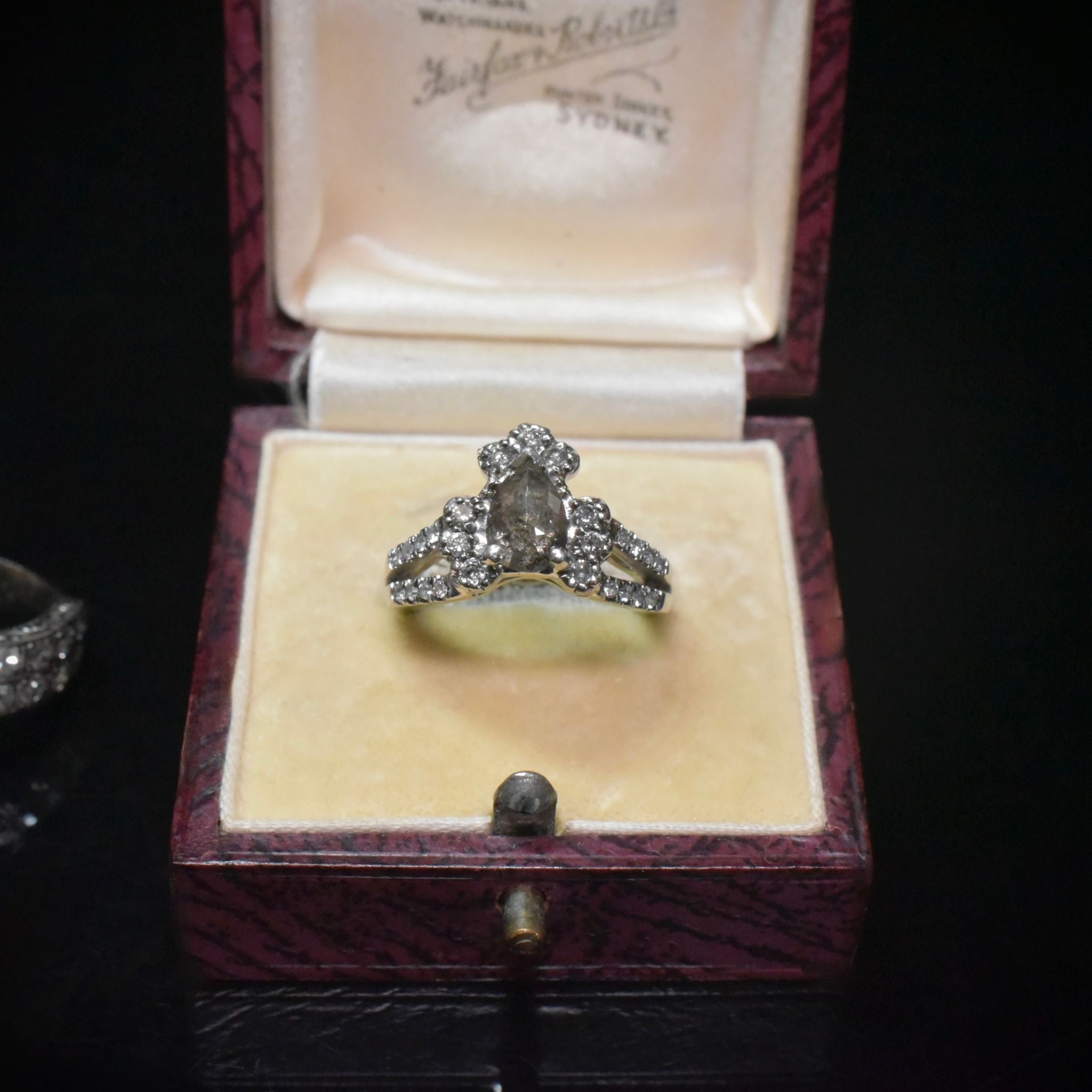 Outstanding Australian Designer Solid Platinum Salt & Pepper (1.06ct) Diamond Grey And White Diamond Ring - TDW 1.51ct Niche Australian Jewellery Designer ‘MANIA MANIA’ Sydney