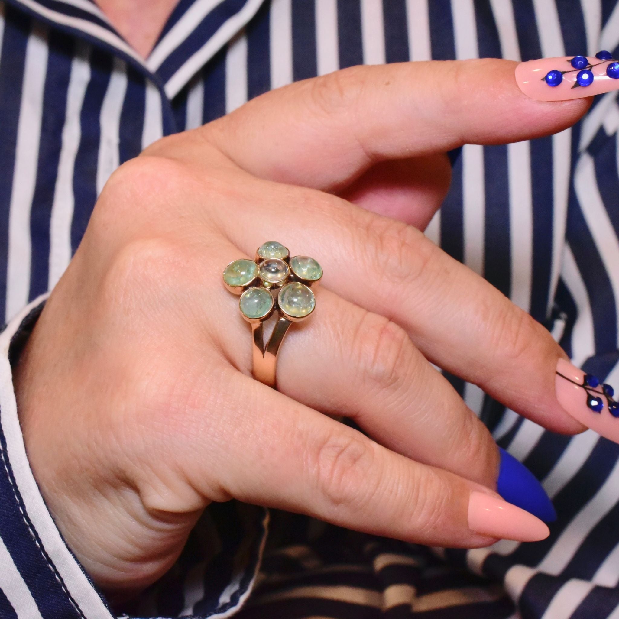 Vintage 10ct Yellow Gold And Emerald Daisy Halo Ring