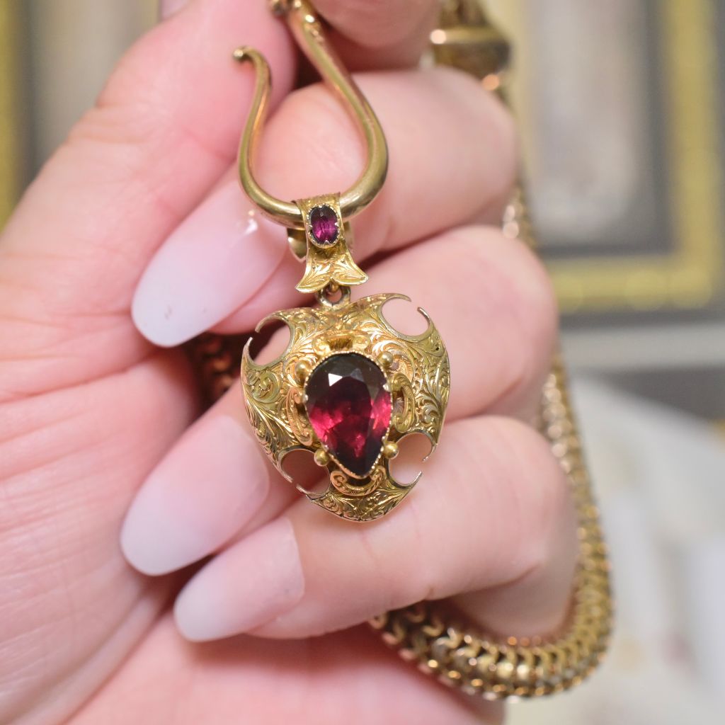 Antique Victorian 9ct Yellow Gold Garnet Heart Locket Pendant