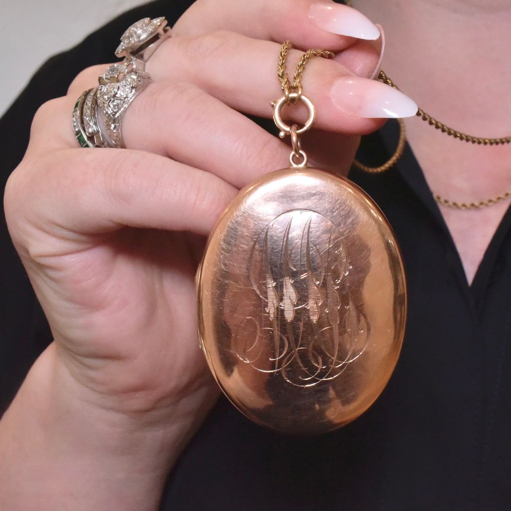 Antique Edwardian Australian Large 9ct Rose Gold Oval Locket By Aronson & Co. Circa 1910