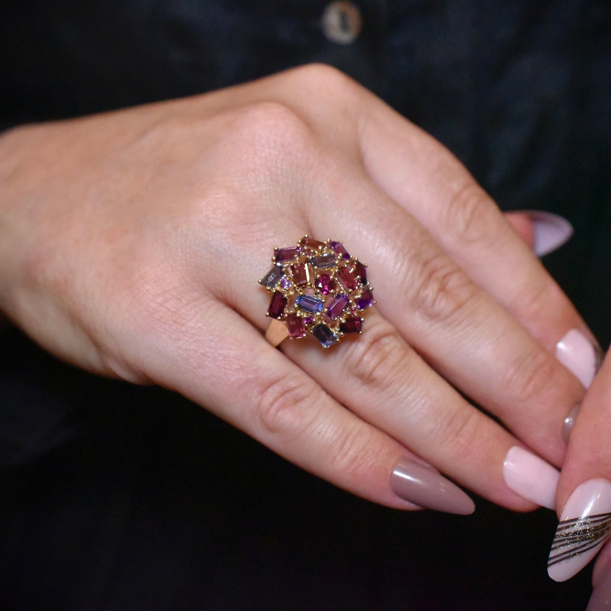 Stunning 9ct Yellow Gold Amethyst, Garnet And Iolite Ring - London 2004