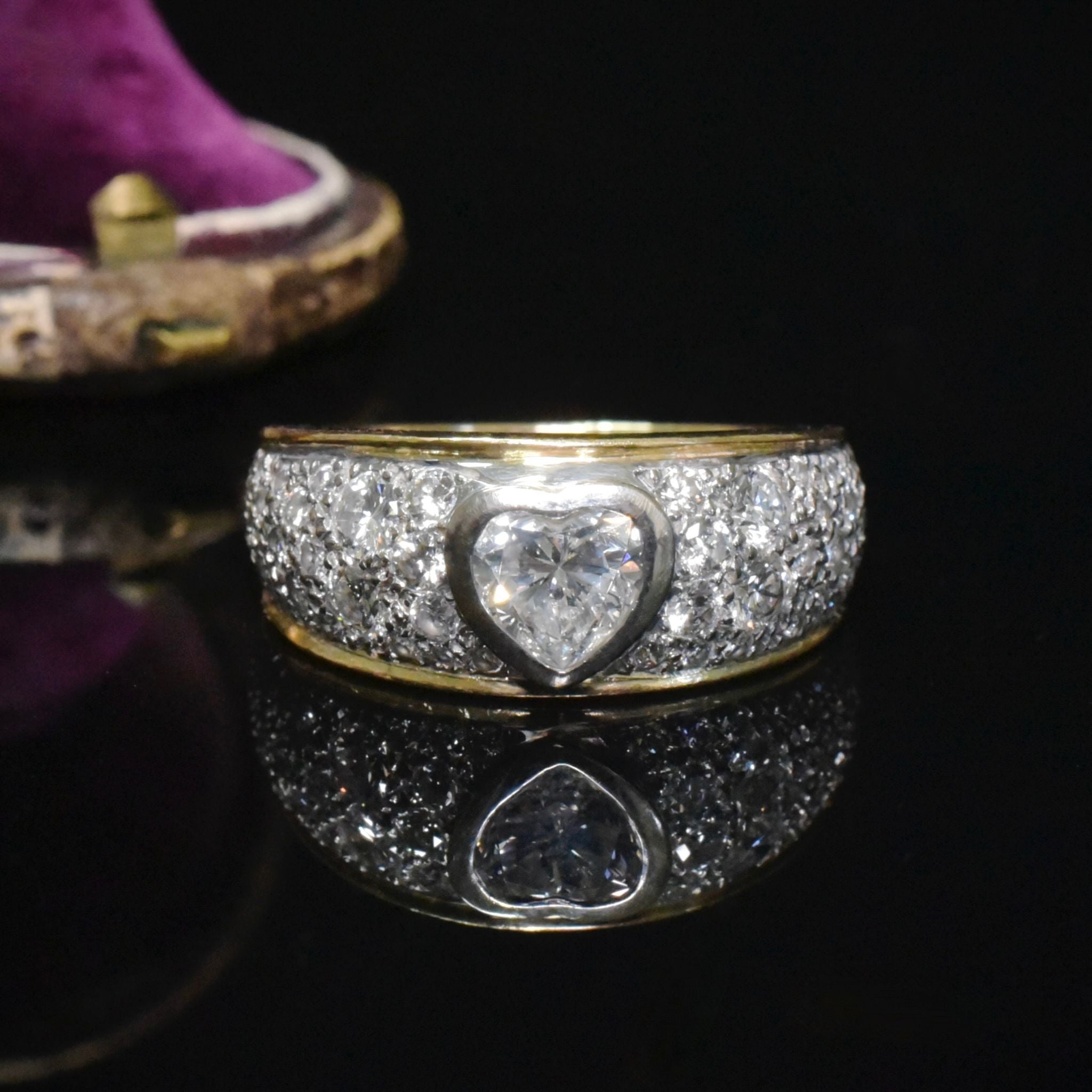 Superb 18ct Yellow Gold 0.91ct Heart-Cut Diamond And Diamond Ring - 1.79ct TDW