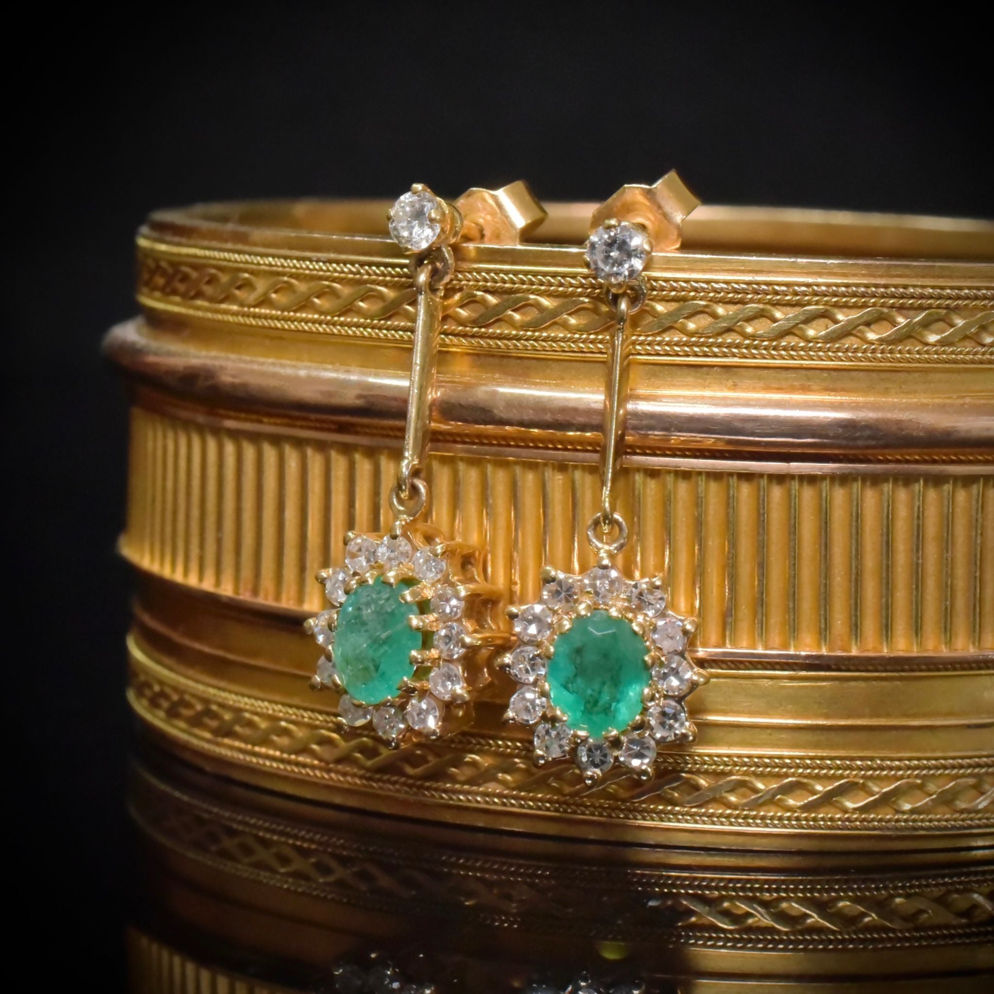 Stunning 18ct Yellow Gold Emerald And Diamond Drop Earrings