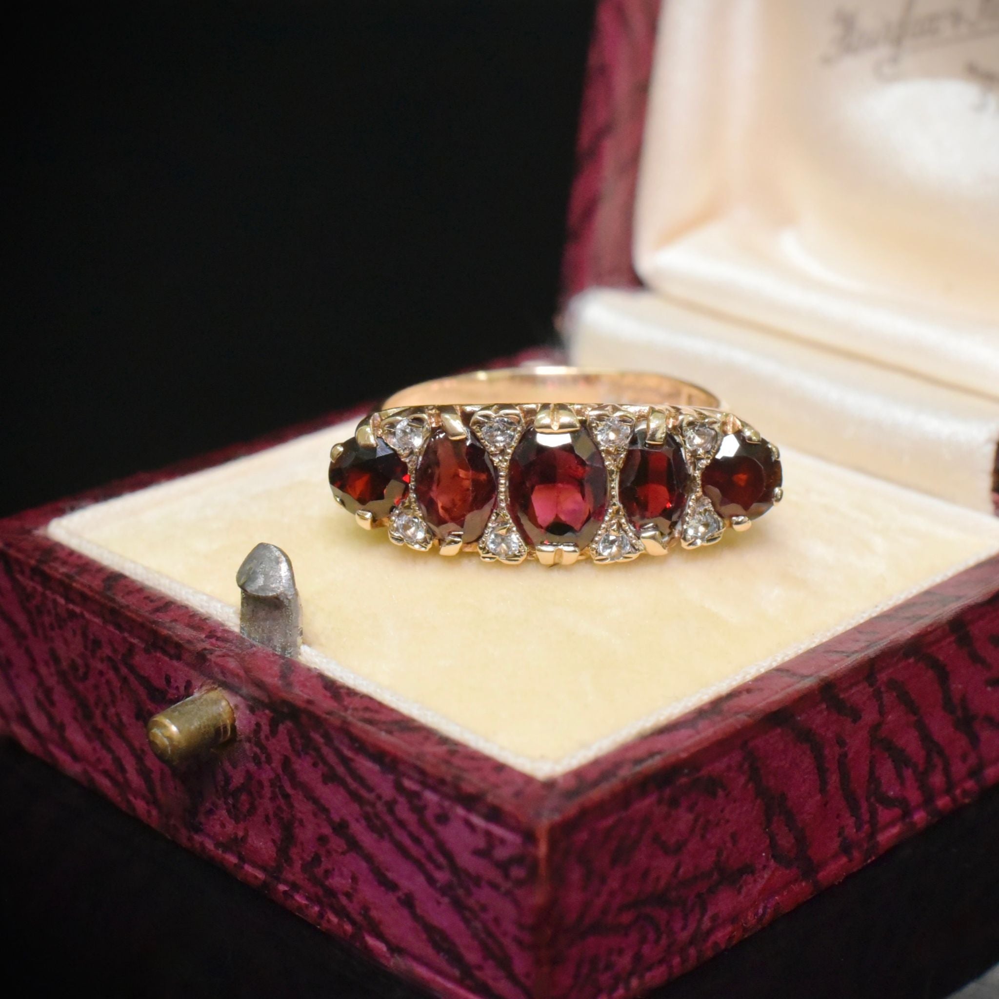 Vintage 9ct Yellow Gold Garnet And White Gem Ring - Birmingham 1977