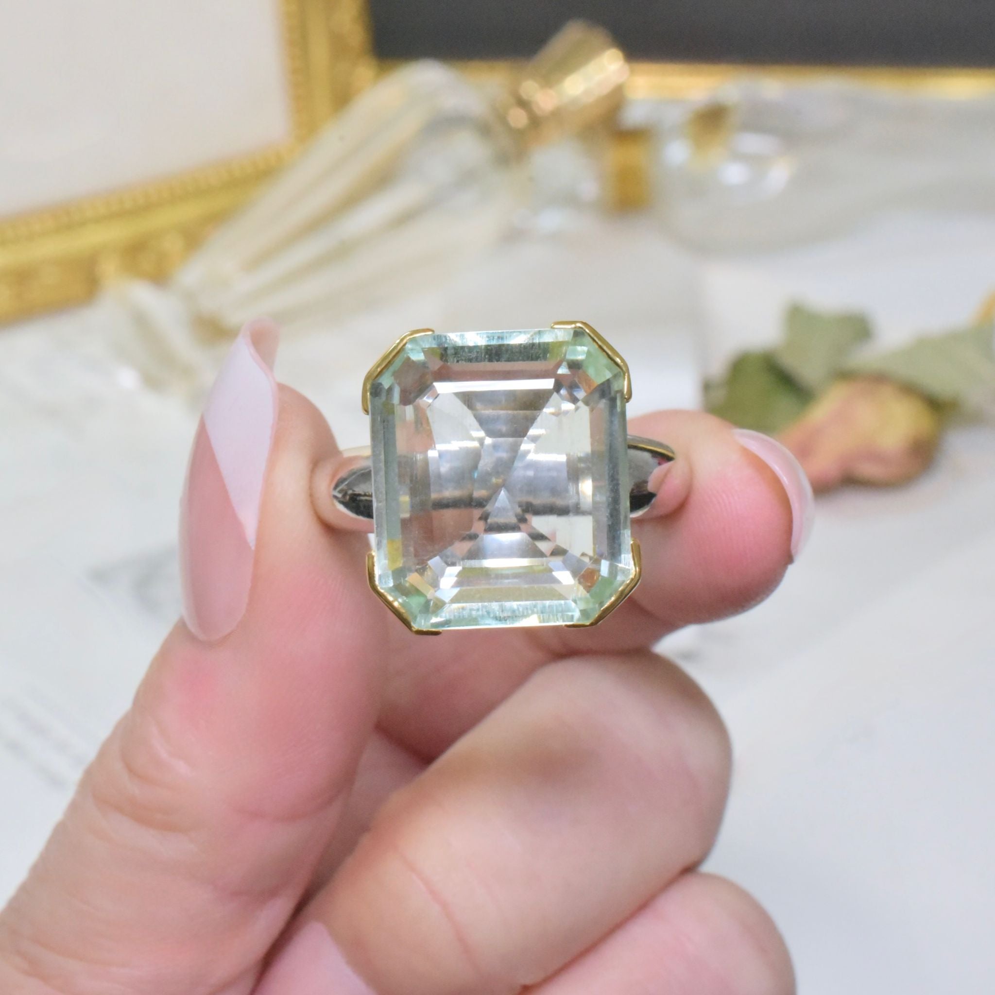 Superb 18ct Yellow And White Gold 20ct Aquamarine Ring - 19.0 Grams Included In Purchase Valuation For 17,000 AUD
