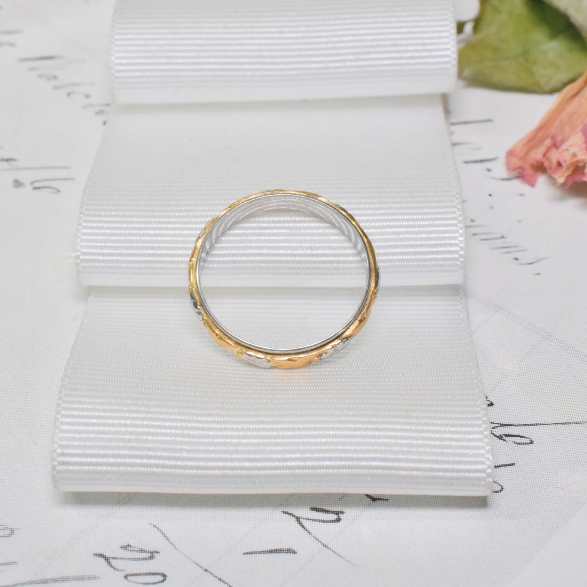 Vintage Australian 18ct Gold And Palladium ‘Cherry Blossom’ Band Circa 1935-40’s
