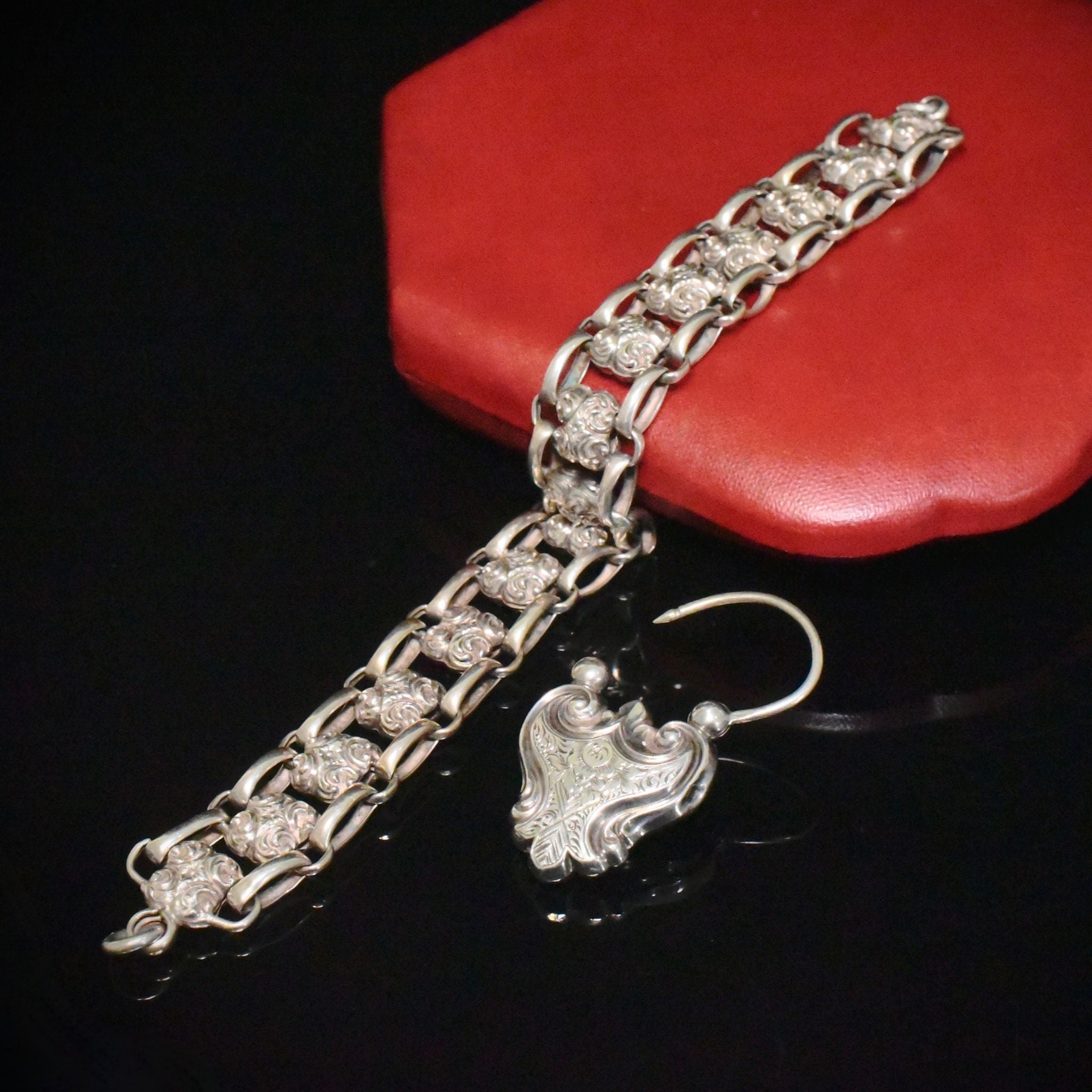 Fabulous Antique Victorian Sterling Silver Heart Padlock Bracelet Circa 1890’s