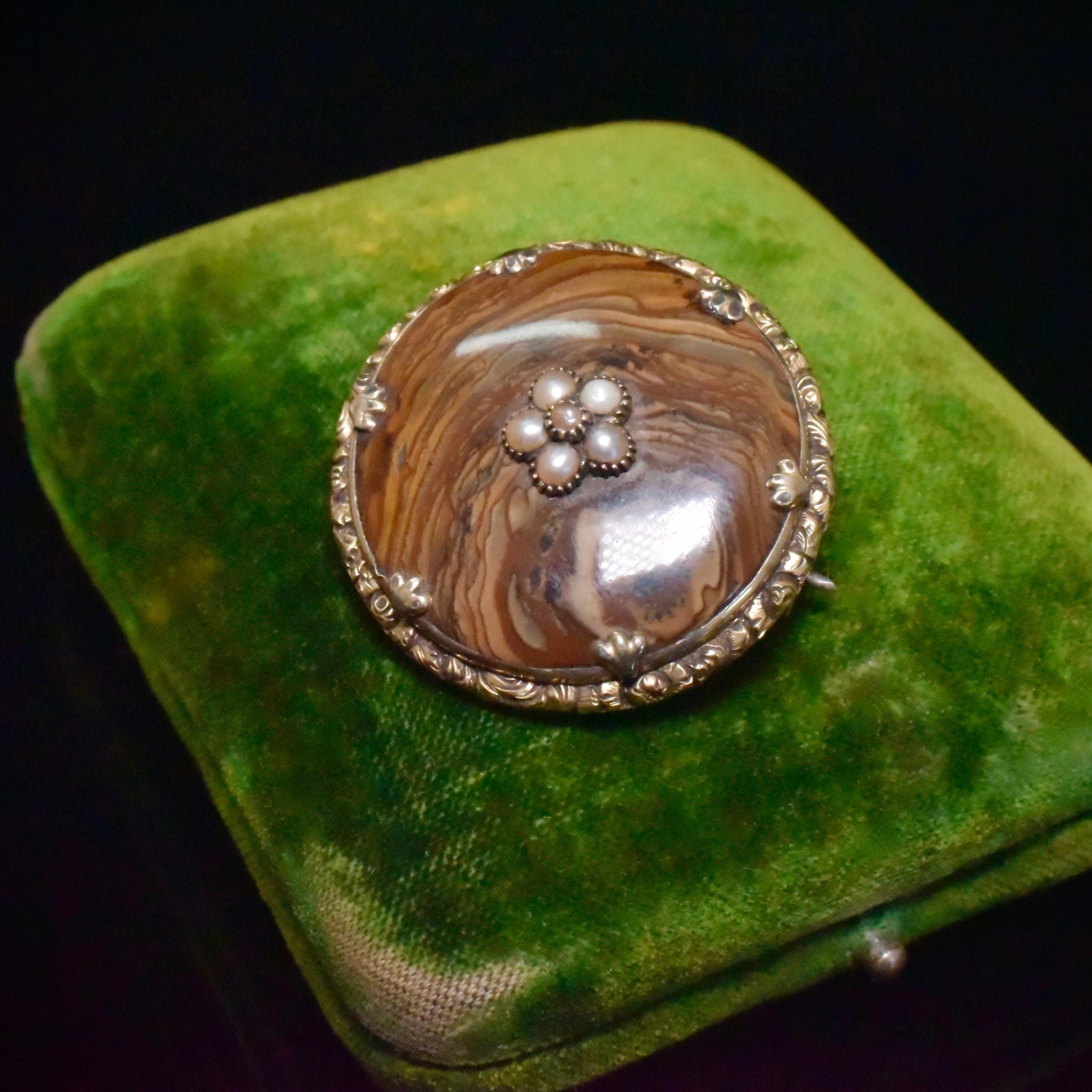 Antique Victorian Gold Cased Banded Agate And Pearl Brooch Circa 1880’s