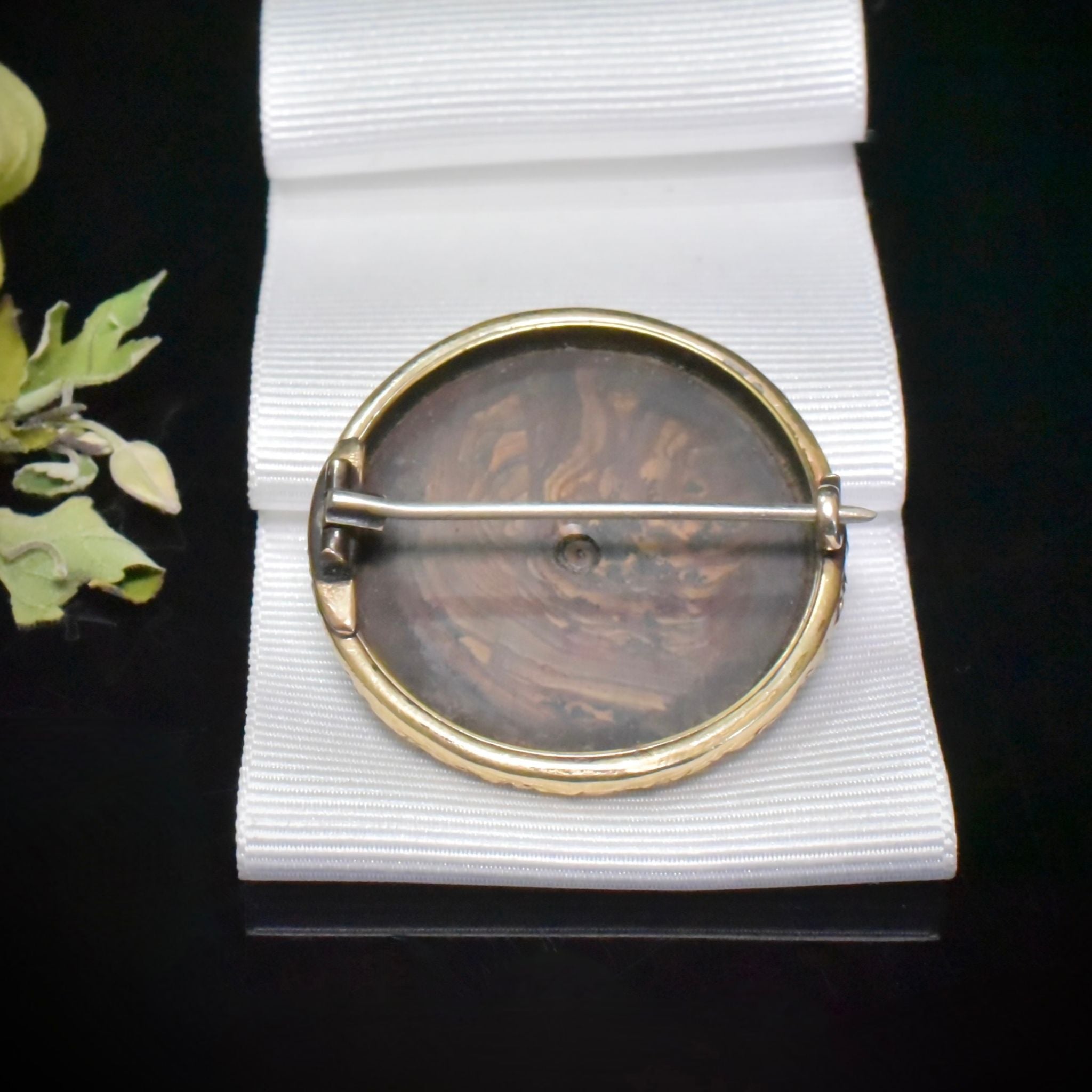 Antique Victorian Gold Cased Banded Agate And Pearl Brooch Circa 1880’s