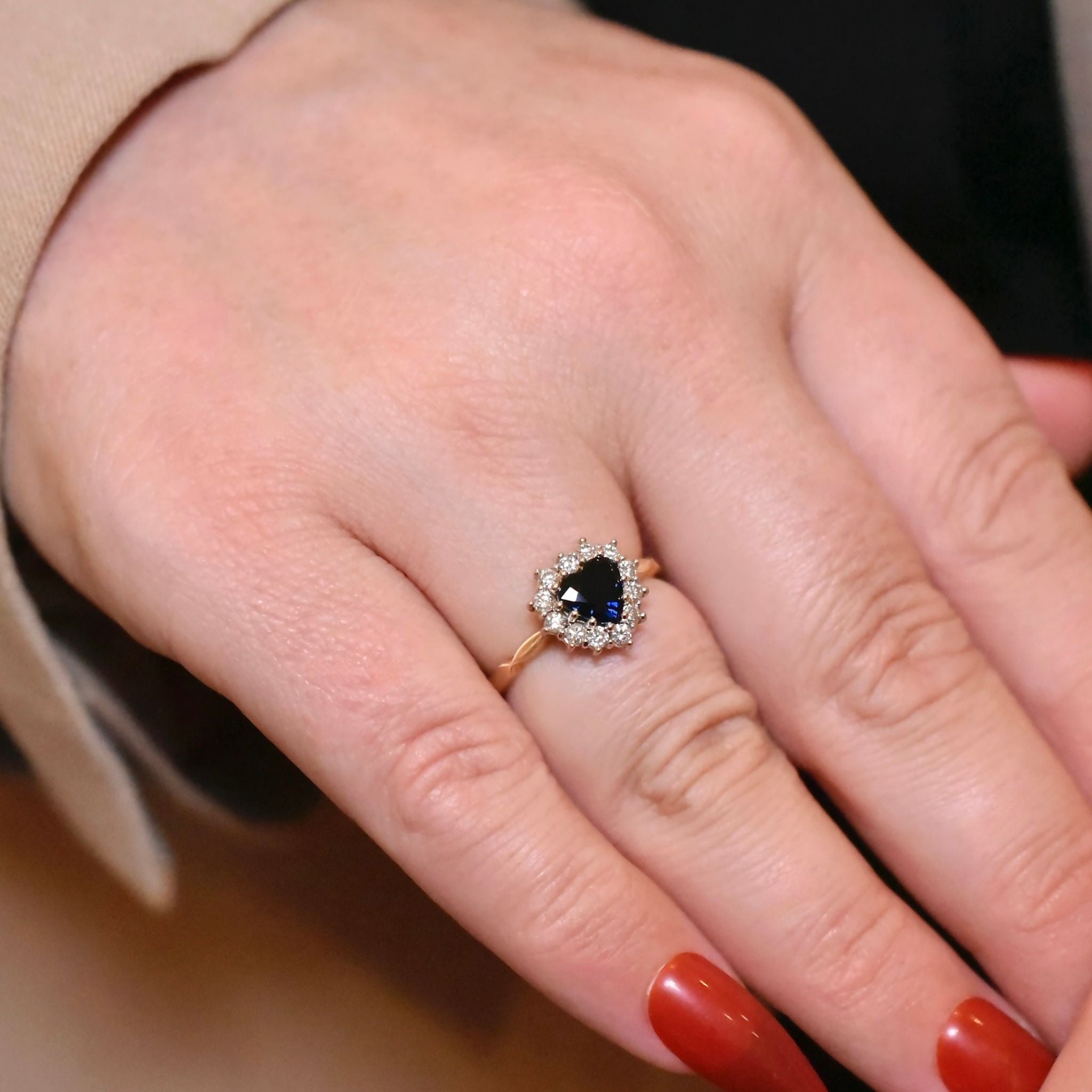 Stunning 18ct Yellow Gold Heart-Cut Sapphire And Diamond Ring - London 1987