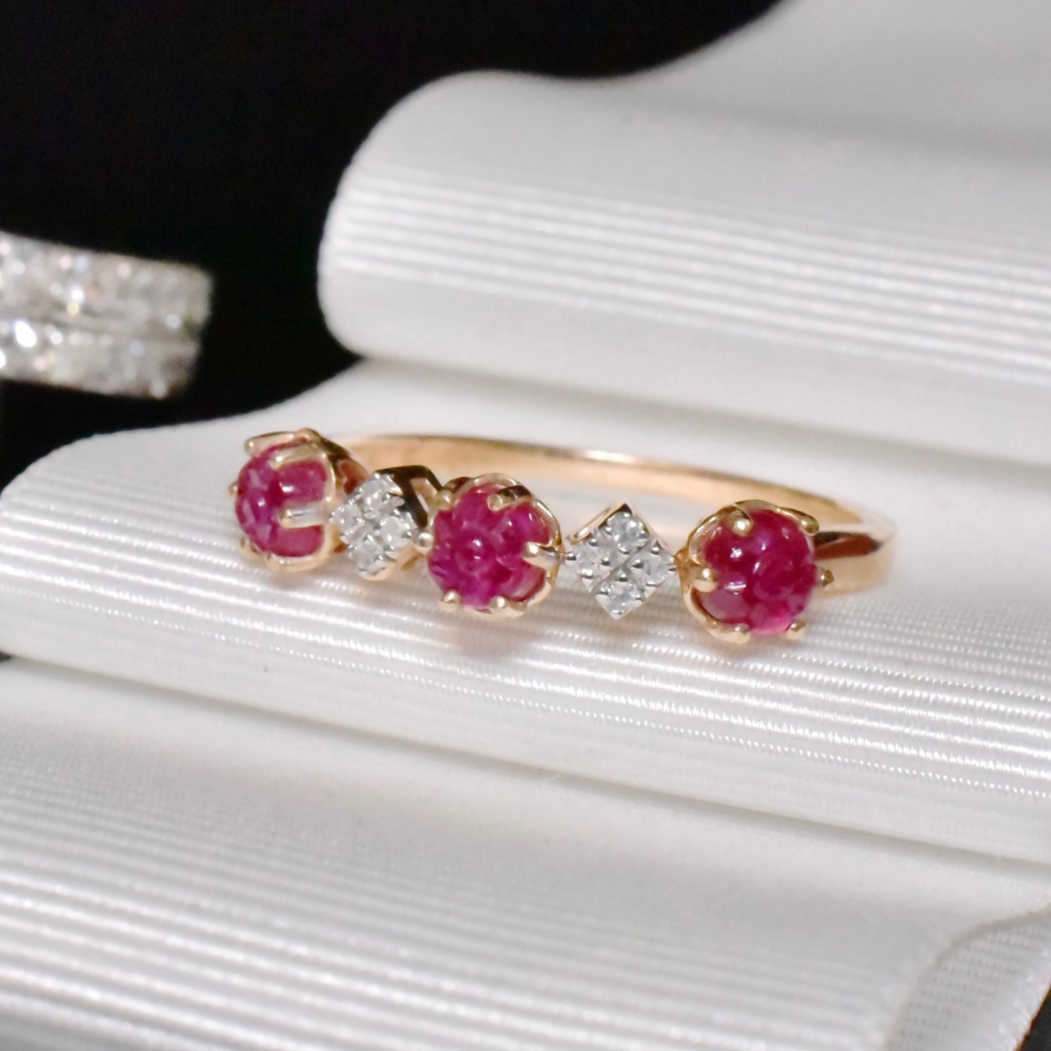 Contemporary 10ct Yellow Gold Carved Ruby And Diamond Ring - Birmingham 2018