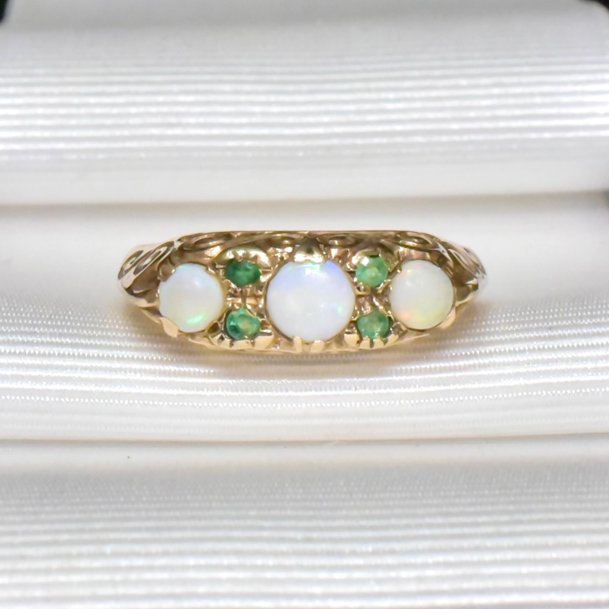 Charming Vintage 9ct Yellow Gold Opal And Emerald Ring - London 1977