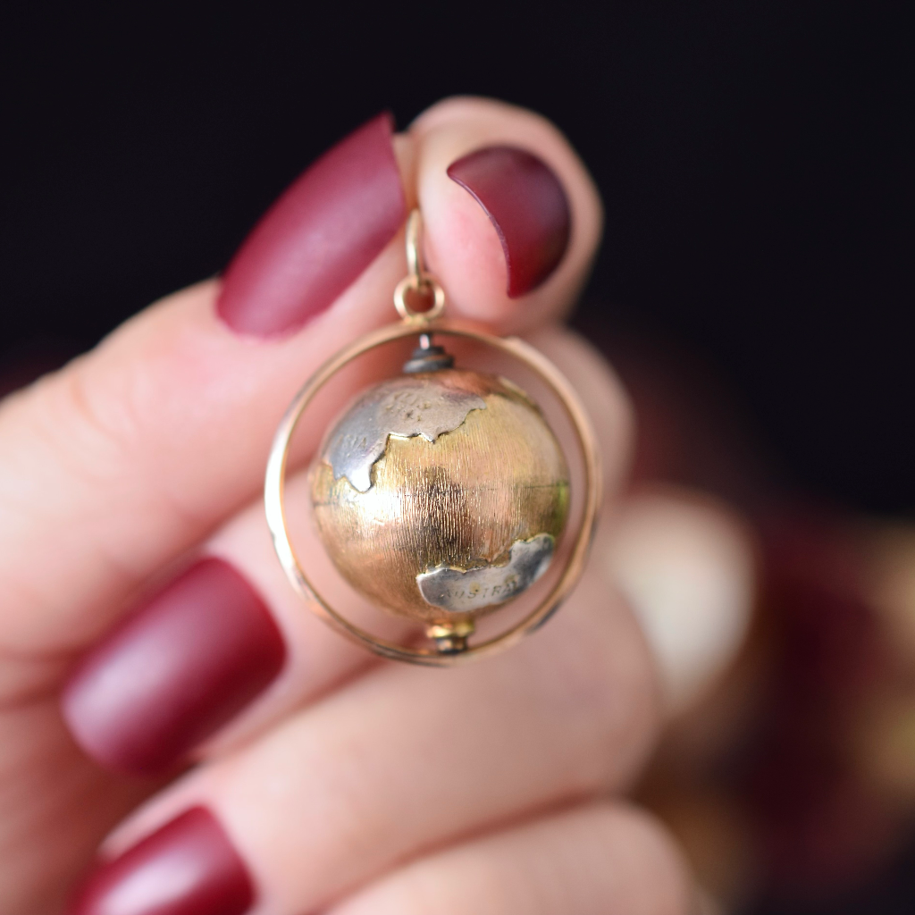 Vintage Mid-Century 14ct Gold World Globe Pendant / Charm Circa 1950
