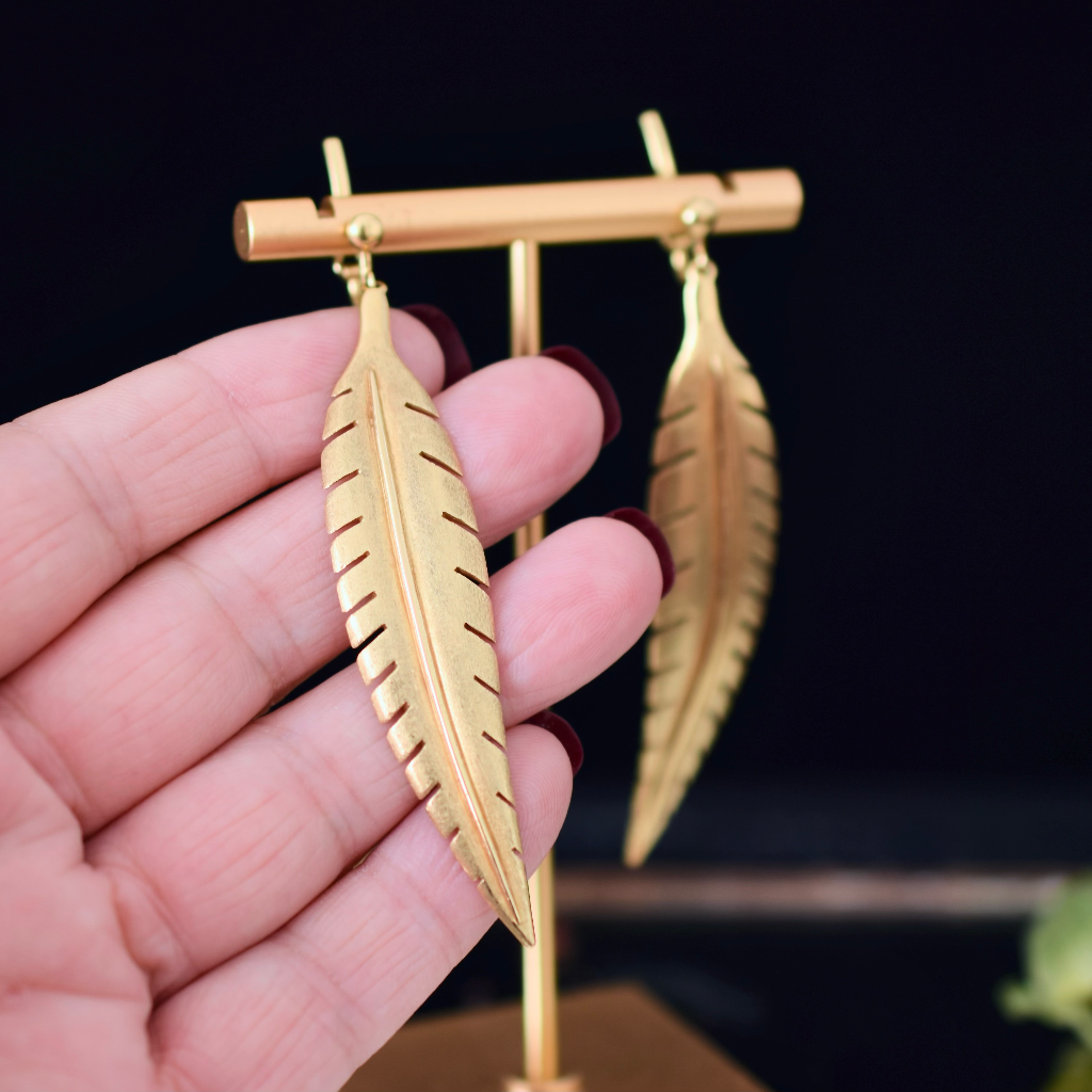 Modern Designer Look 18ct Gold ‘Feather’ Earrings - 16 Grams