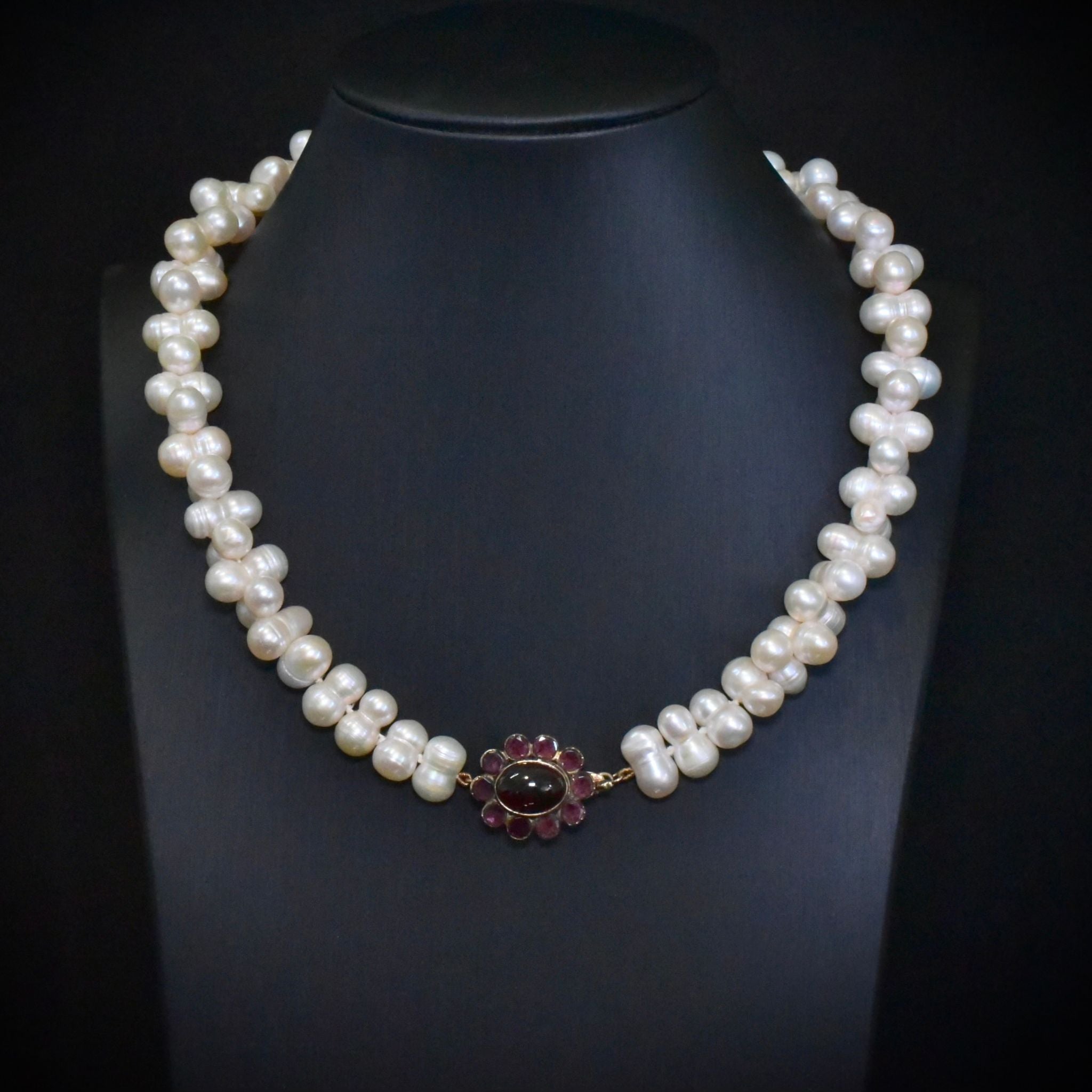 Superb Freshwater Twin Pearl And 9ct Gold Box Clasp With Georgian Garnet Top