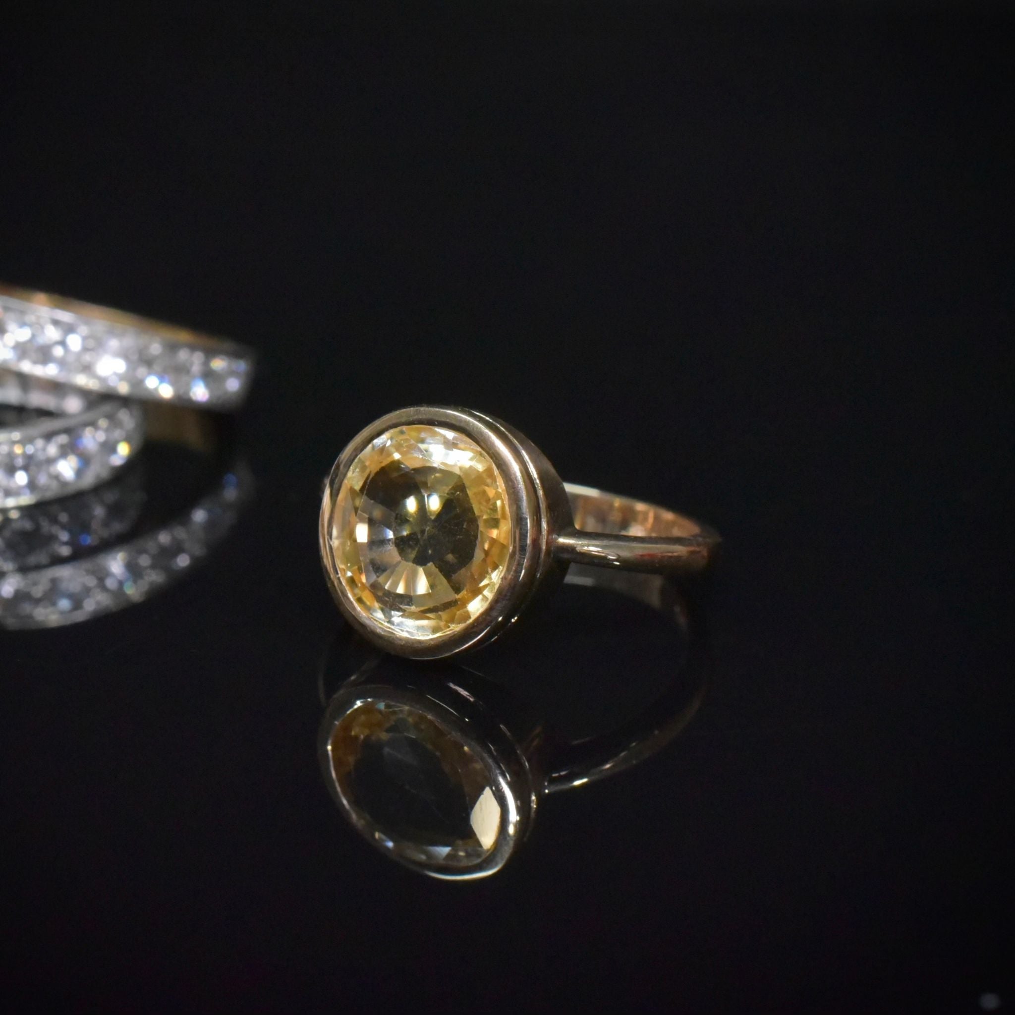 Modern 18ct Yellow Gold, Natural Yellow Sapphire Ring