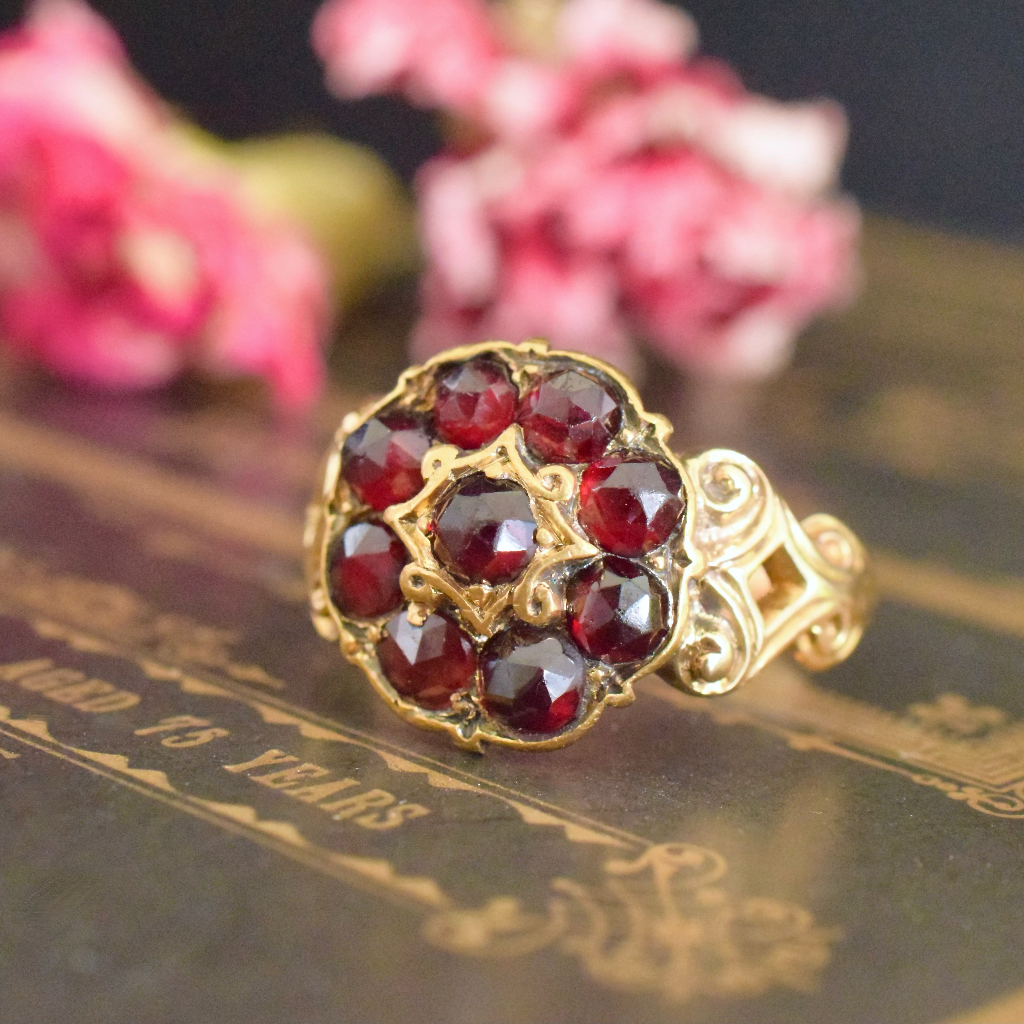 Antique 18ct Yellow Gold Bohemian Rose-Cut Garnet Daisy Halo Ring - Circa 1900