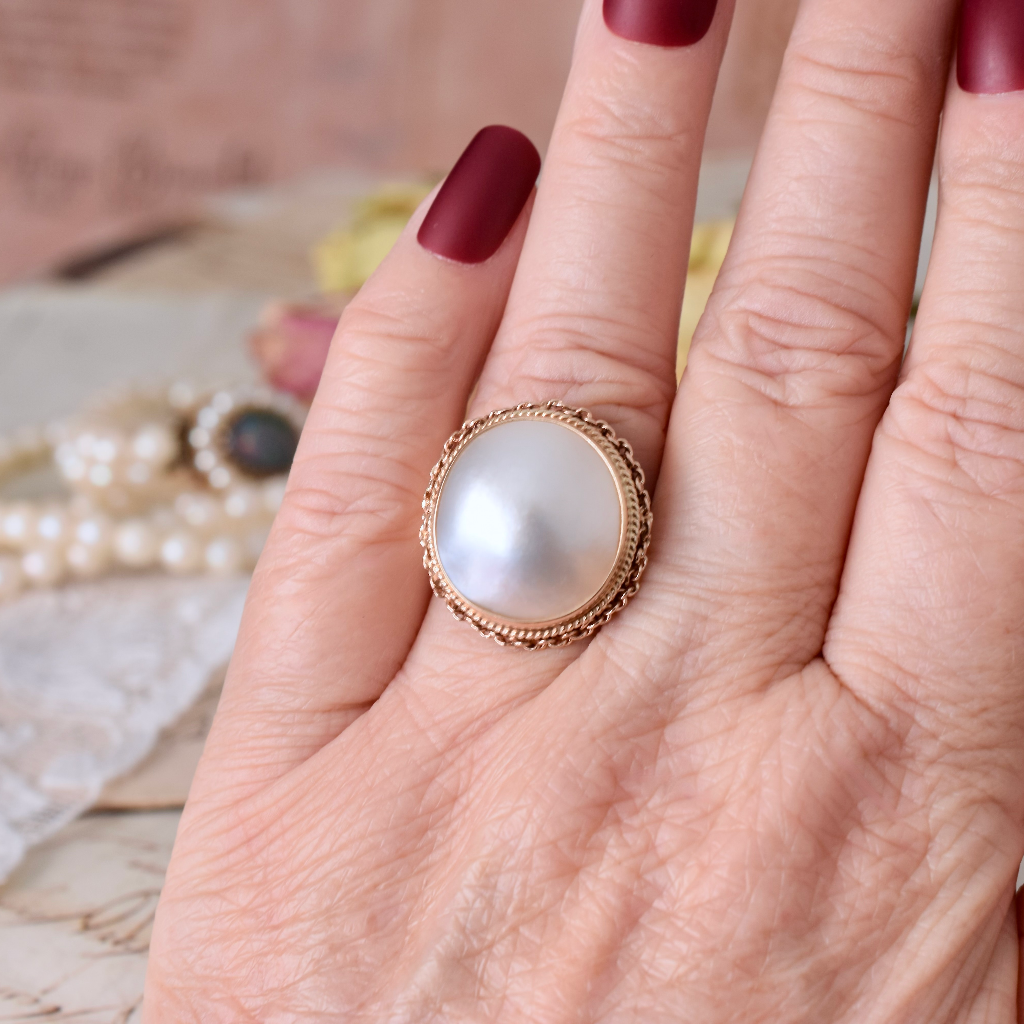 Superb Modern And Large 9ct Yellow Gold Mabe Pearl Ring