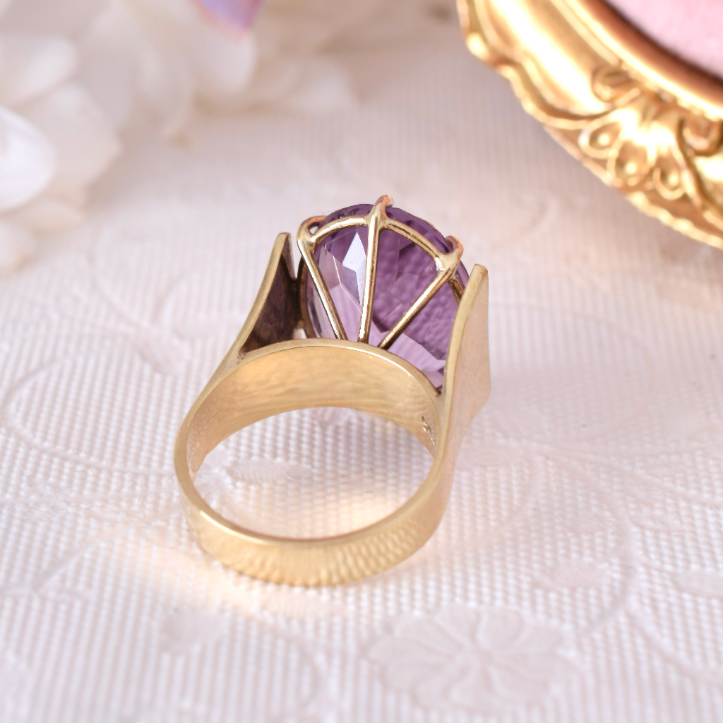 Vintage 9ct Yellow Gold Oval Amethyst Ring