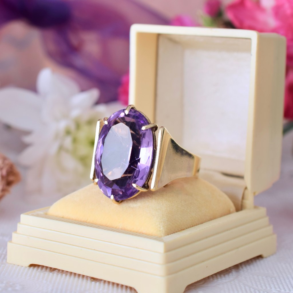 Vintage 9ct Yellow Gold Oval Amethyst Ring