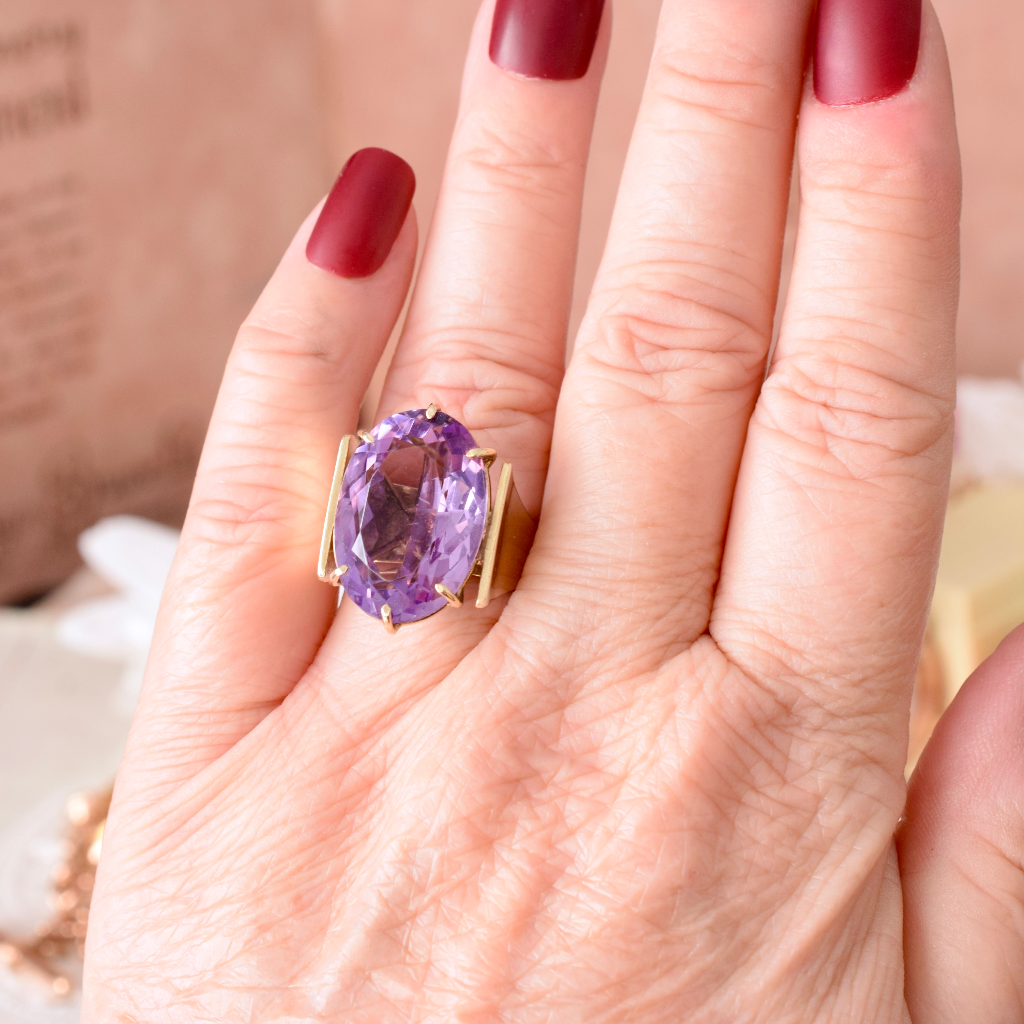 Vintage 9ct Yellow Gold Oval Amethyst Ring