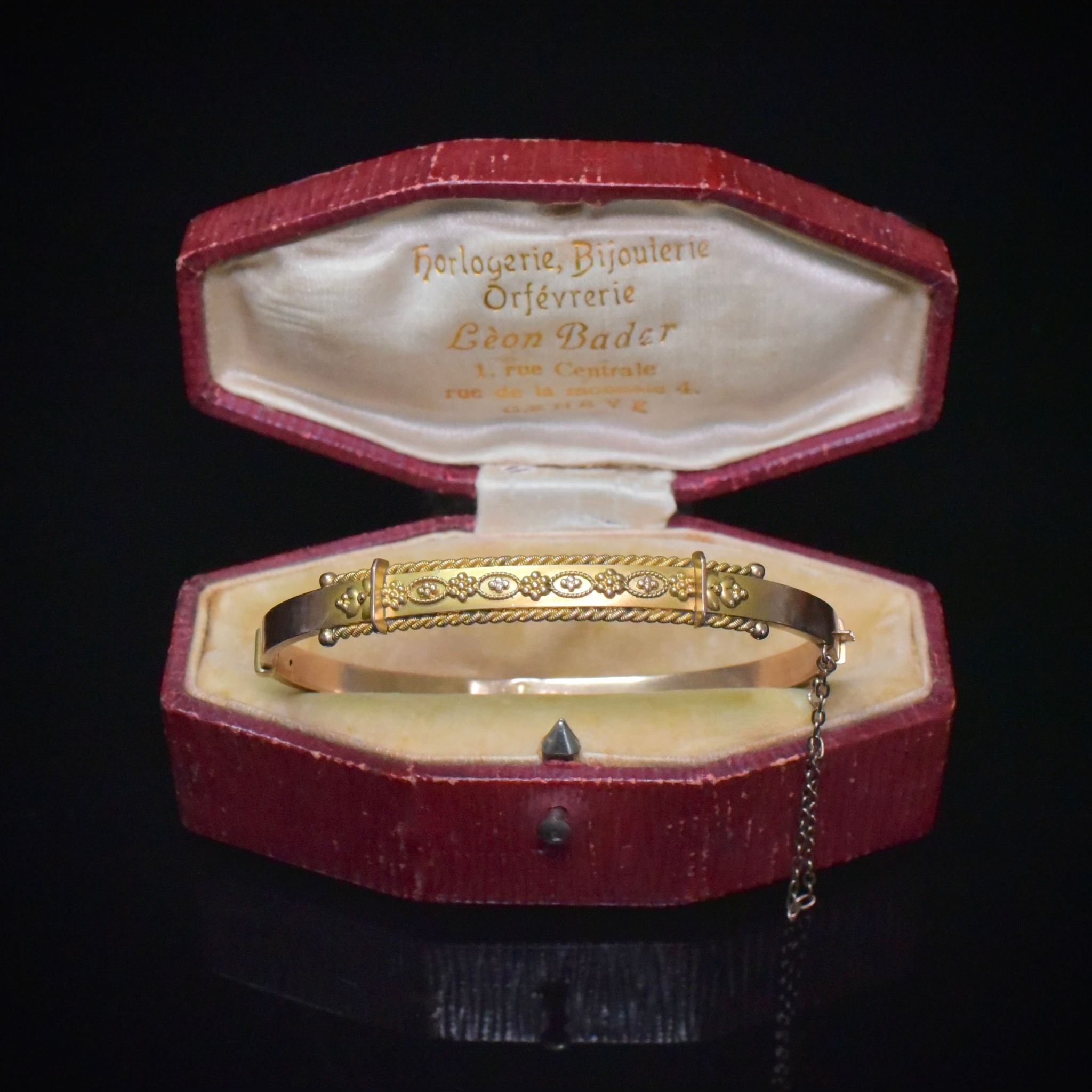 Antique Victorian 9ct Rose Gold Etruscan Revival Bangle - Birmingham 1900