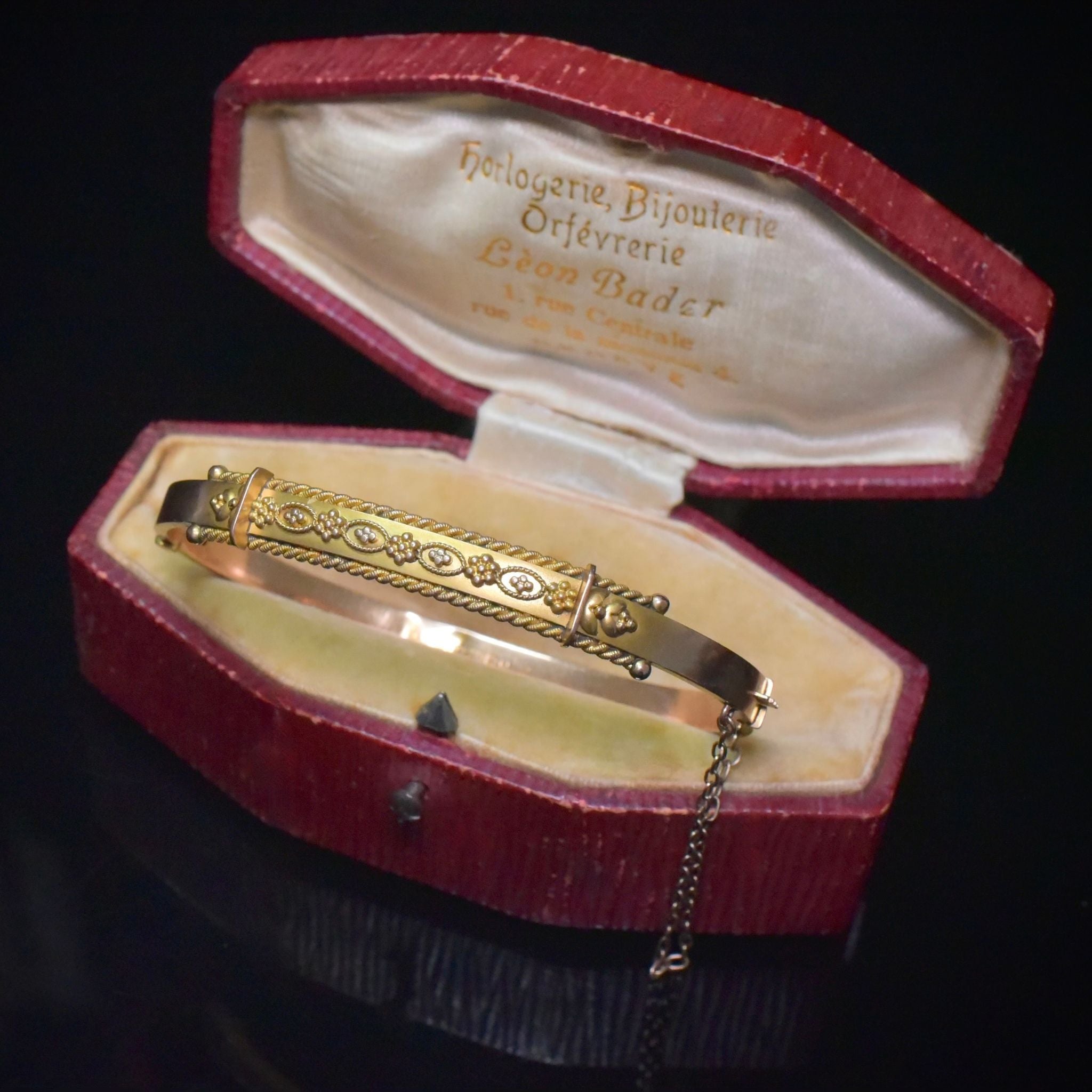 Antique Victorian 9ct Rose Gold Etruscan Revival Bangle - Birmingham 1900